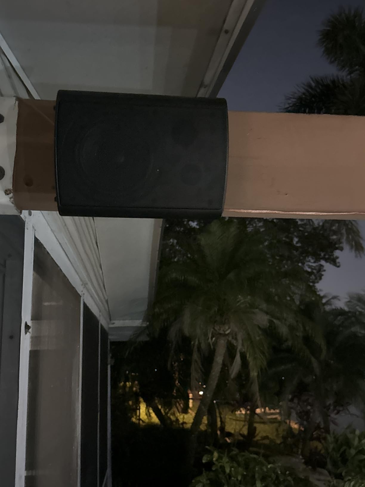 STUDIOFINIX 6.5 Inch 400W Outdoor Speakers Wired Waterproof Passive, Wall Mount Speakers for Patio Home Garage Pool (White) customer photo 1