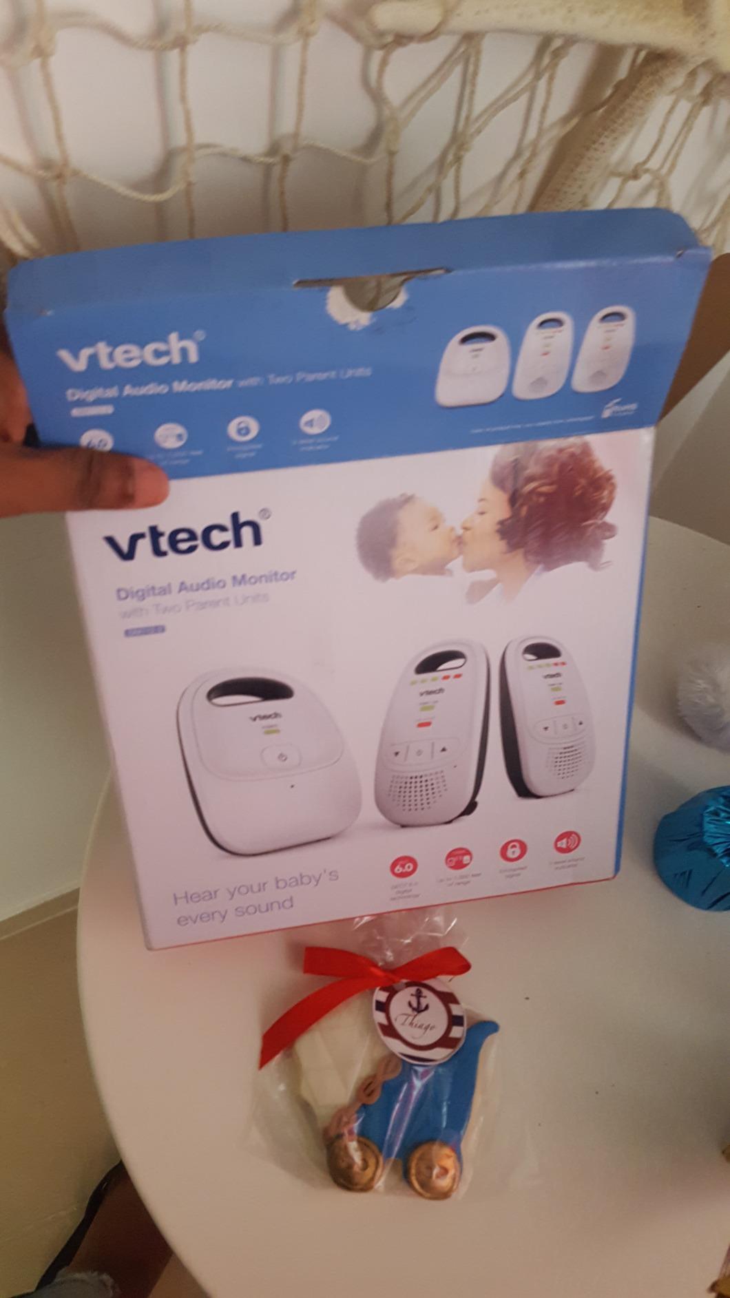 VTech DM1411 Audio Baby Monitor & Portable Soother Dual-Unit Rechargeable Battery, Long Range, Soft-Glow Night Light, Soothing Sounds & Lullabies, Digital Wireless Transmission, Sound Indicator customer photo 2