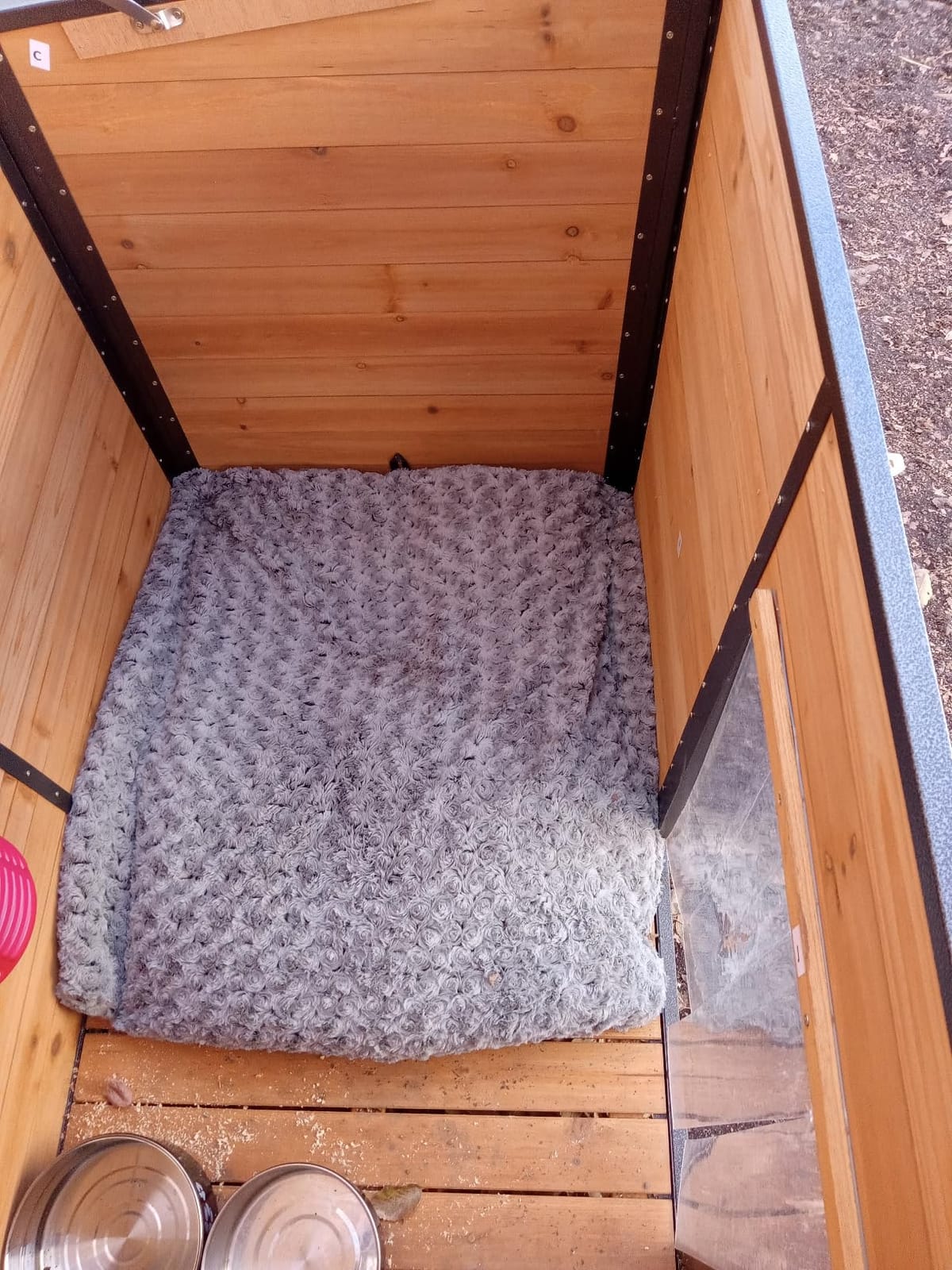 Aivituvin Insulated Dog House Outdoor & Indoor Wooden Dog Kennel for Winter with Raised Feet Weatherproof for Small & Medium & Large Dogs, Unique All-Around Iron Frame customer photo 2