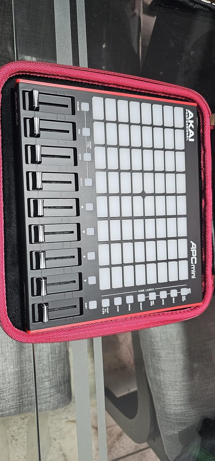 Akai Professional APC Mini MK2 USB MIDI Pad Controller customer photo 2