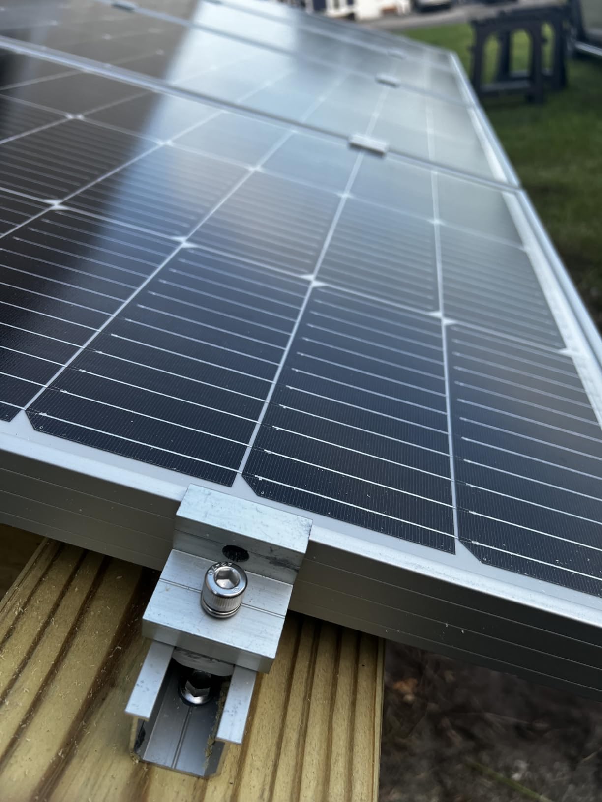 ECO-WORTHY 400 Watt 12 Volt Premium Solar Panel Kit with 40A MPPT Charge Controller customer photo 2