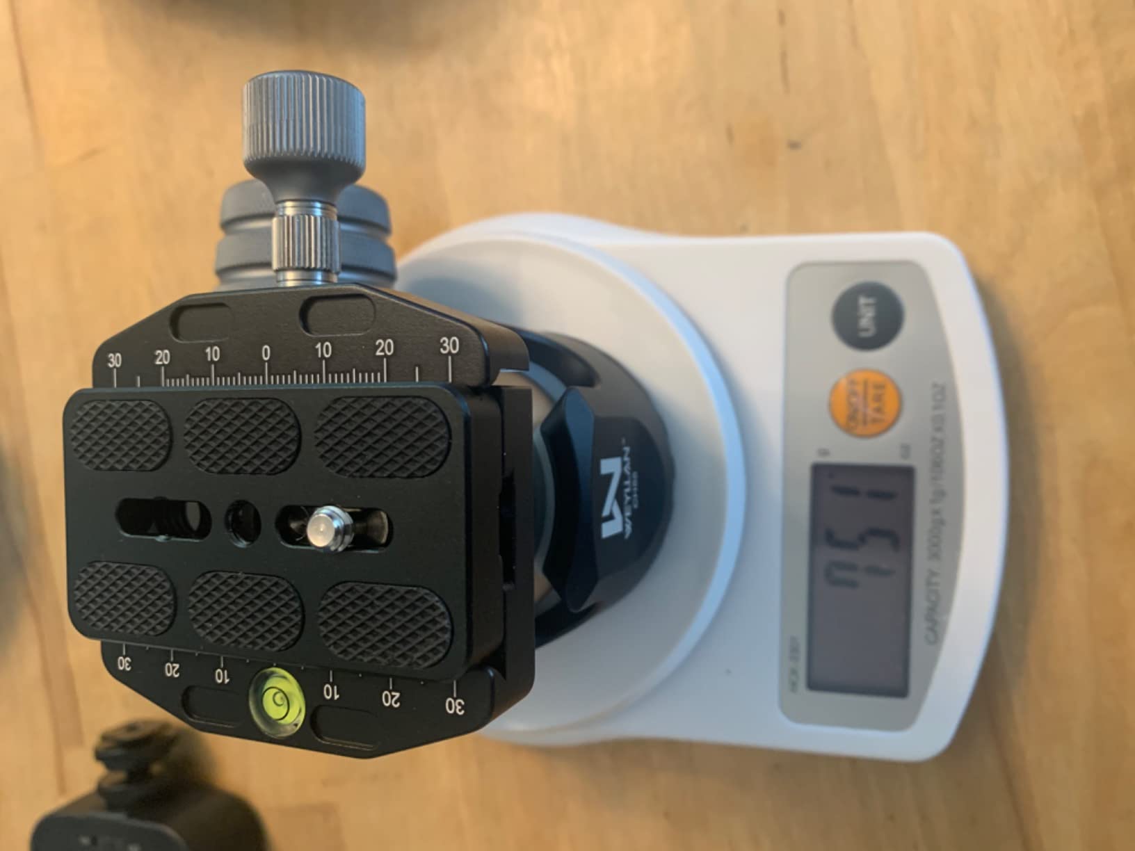 WEYLLAN CH55 Low Profile Ball Head 55mm Tripod Ball Head, CNC All Metal with Mlok Rail Arca Swiss Quick Release Plate, Max Load 88lbs/40kg customer photo 1