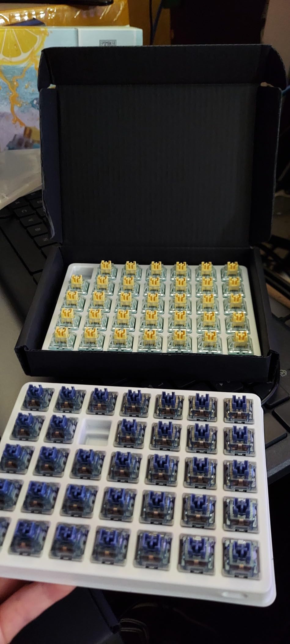 EPOMAKER Silent Mechanical Keyboard Switches Set - 35 Pieces Factory Pre-Lubed, 5-Pin Linear/Tactile Switches for Custom Mechanical Keyboards (Sea Salt(Linear Silent)) customer photo 1