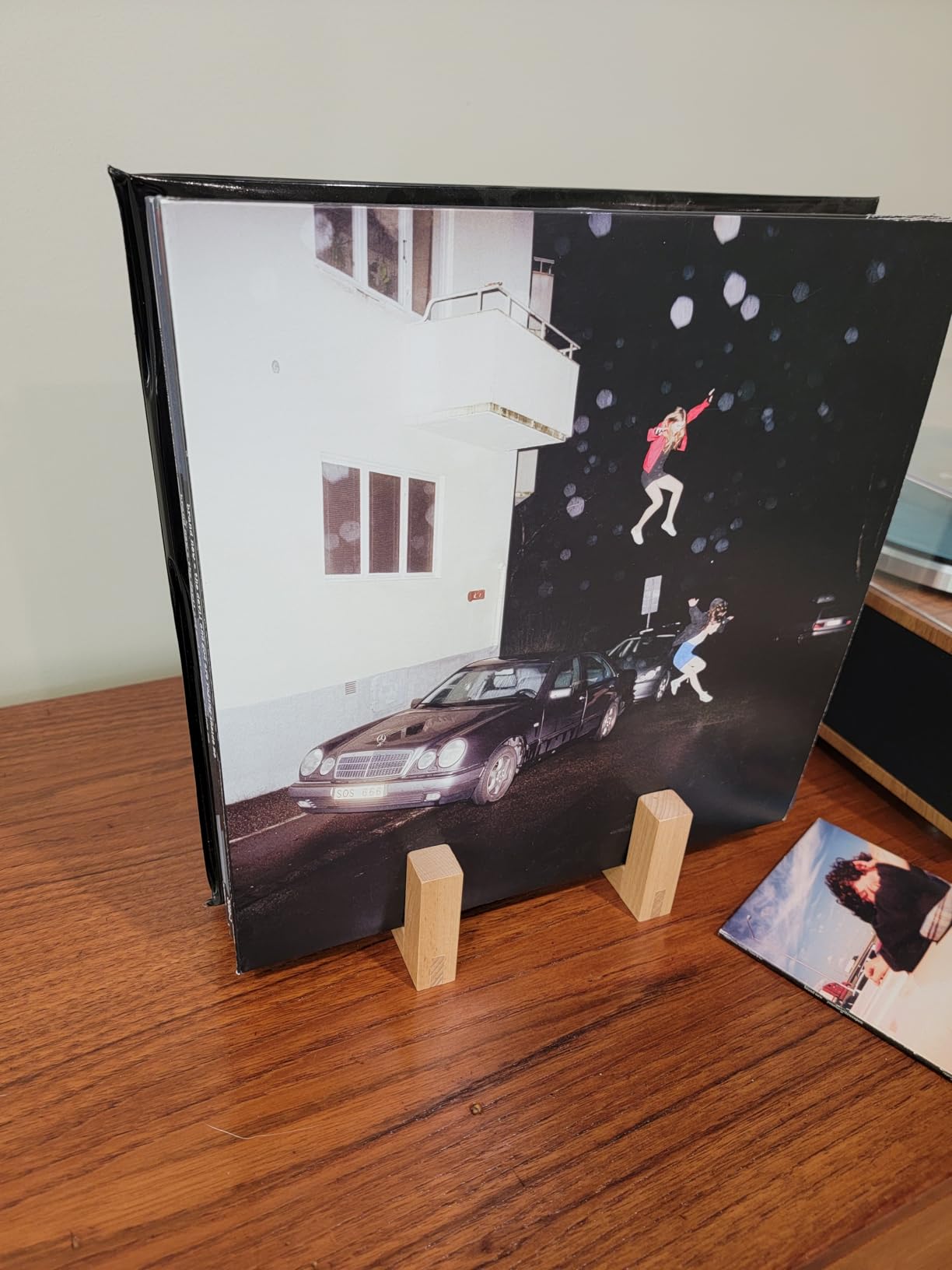 Vinyl Record Storage Holder, Black Lp Record Holder | Metal Album Storage for Vinyl Records customer photo 1