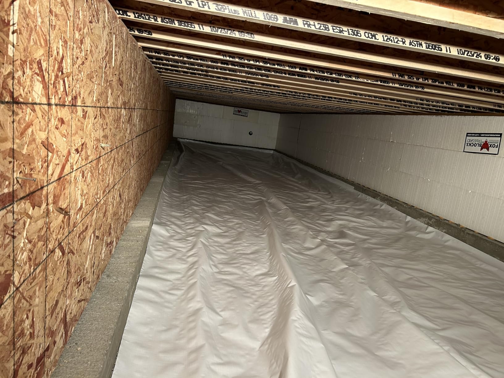 Whitecap Premium Reinforced Vapor Barrier - 20 Mil Heavy Duty Poly Plastic Sheeting Roll (12' x 100') for Crawl Space Encapsulation, Construction, Garden & Greenhouse Use customer photo 1