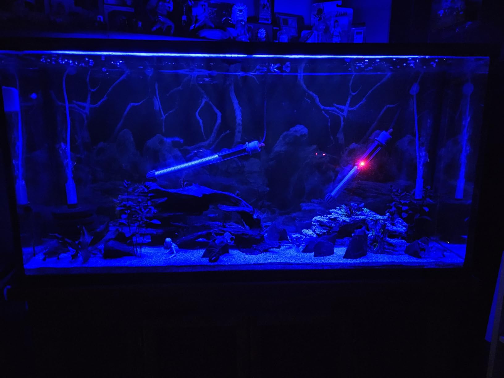 NICREW C10 Plants LED Aquarium Light, 12-18 in, 9 Watts, Full Spectrum Fish Tank Light with Timer, Day and Night Cycle, Brightness Adjustable customer photo 1