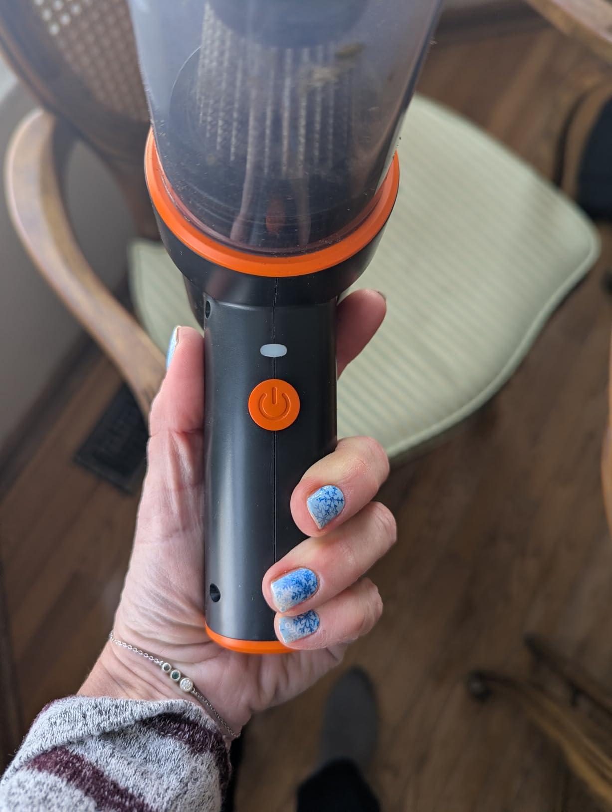 KMM Handheld Car Vacuum Cleaner, Hand Held Vacuum Cleaner and Air Duster | 9000PA Strong Suction, Cordless, 120W High Power, Multi-Nozzles & LED Light, for Home, Car, Office, Pet customer photo 1