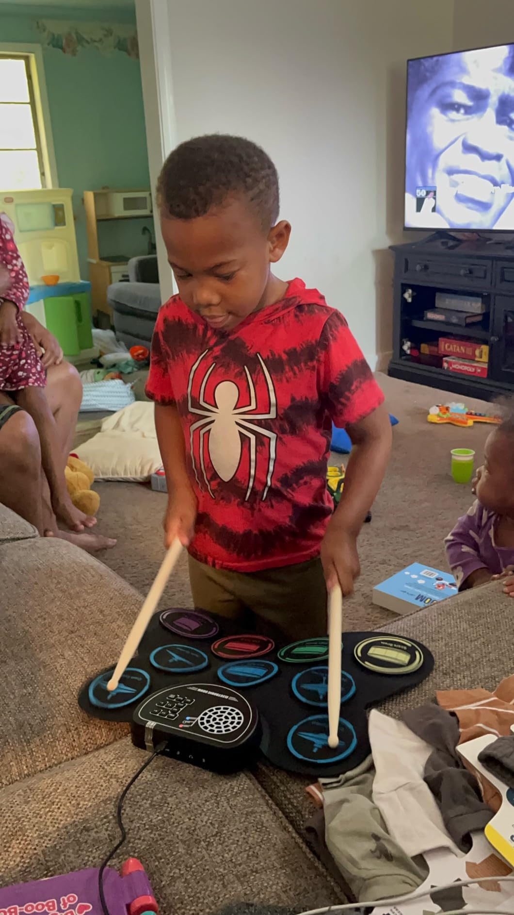 Electronic Drum Set, Marrilley 9 Drum Practice Pad with Headphone Jack, Roll-up Pad Machine Built-in Speaker Drum Pedals Sticks 10 Hours Playtime, Great Holiday Xmas Birthday Gift for Kids customer photo 2