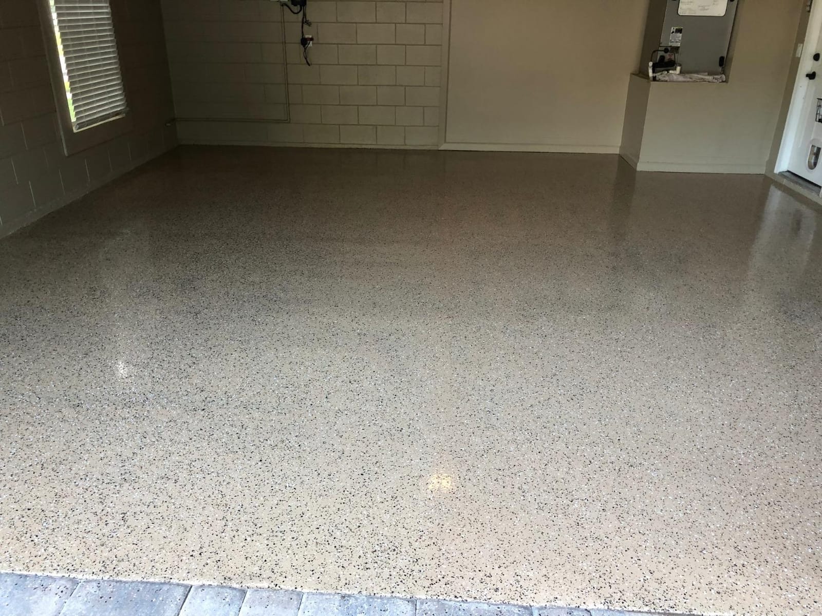 Rust-Oleum RockSolid Polycuramine Gloss Modern Greige Garage Floor Coating | 2.5 Car Kit customer photo 1