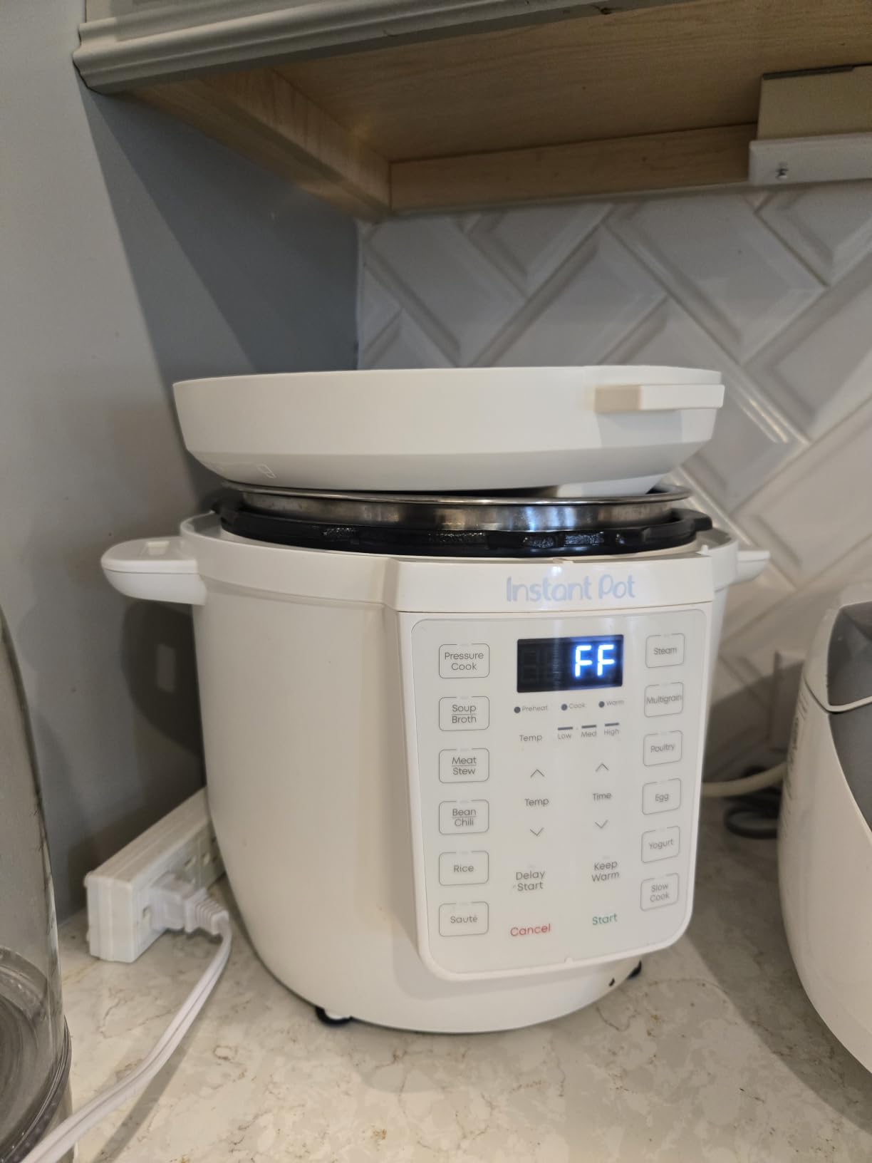 Instant Pot 7.5QT RIO Wide, 7-in-1 Electric Multi-Cooker, Pressure Cooker, Slow Cook, Rice, Steamer, Sauté, Yogurt & Warmer, Wide Base, Large Searing Base, WhisperQuiet Steam Release customer photo 1