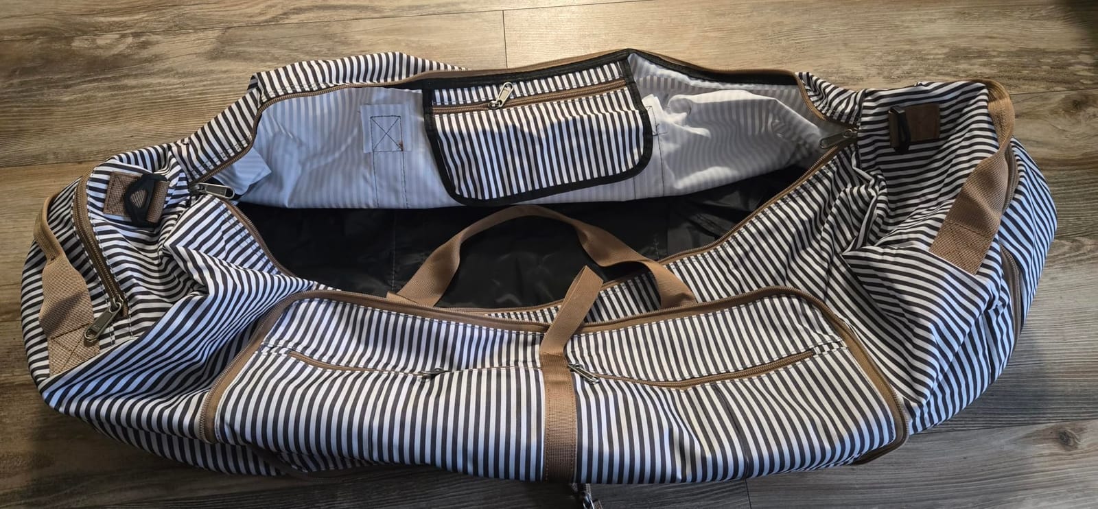 100L EXTRA LARGE Foldable Waterproof Travel Duffle Bag for Men Women customer photo 1