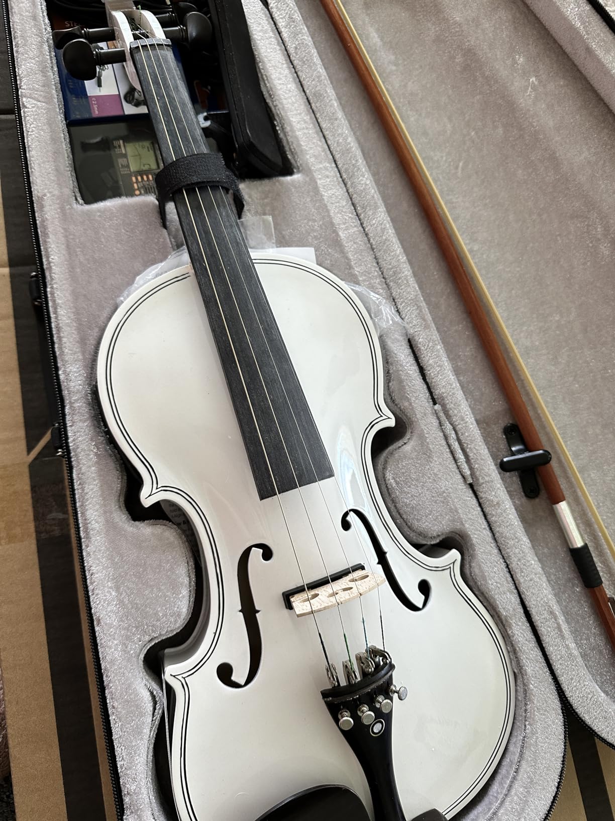 Ktaxon Acoustic Electric Violin, 4/4 Violin with EQ and Accessories (White) customer photo 1