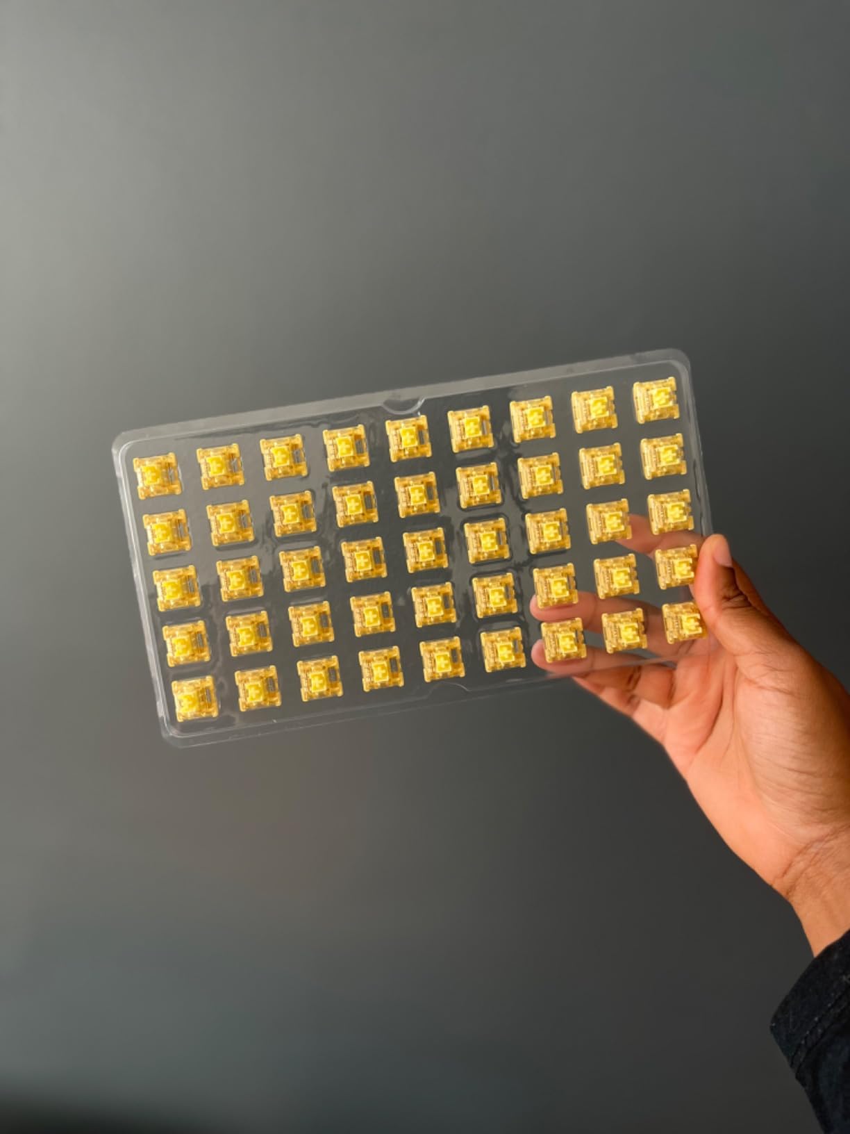 Akko V3 Creamy Yellow Pro Keyboard Switch with Dustproof Stem for Mechanical Gaming Keyboard, 5-Pin 50gf Linear Switches (45pcs) customer photo 1