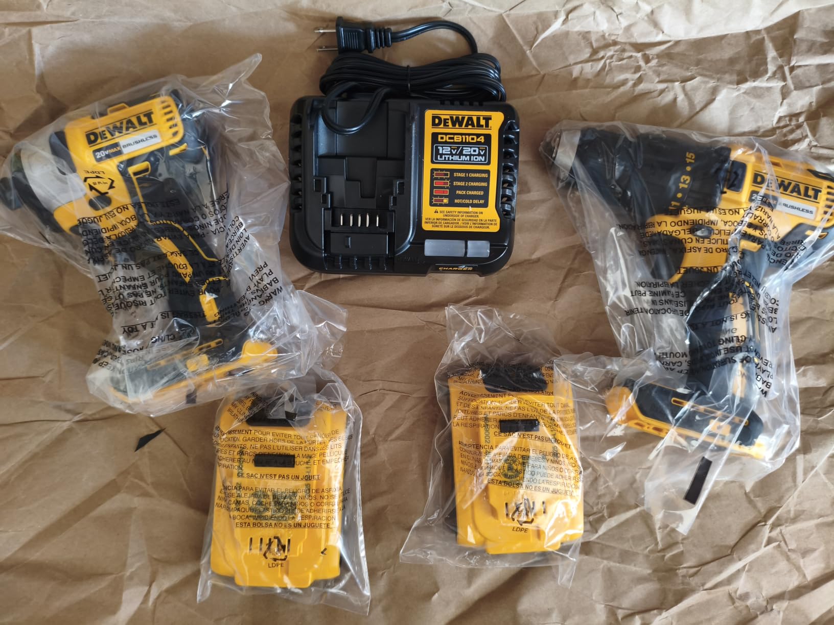 DEWALT 20V MAX Cordless Drill and Impact Driver, Power Drill Brushless 2-Tool Power Tool Combo Kit, Includes 2 Batteries, Charger and Bag (DCK277D2) customer photo 1