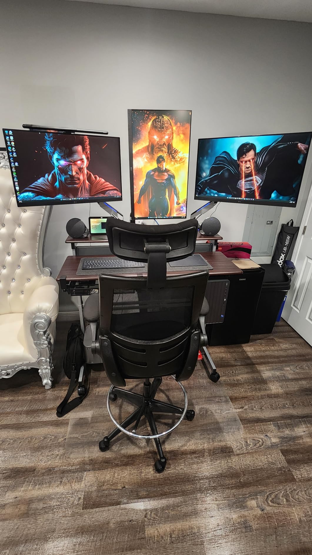 Mount-It! Heavy Duty Dual Monitor Arm up to 35 in. 44 lbs Screens, RGB Lights, 75x75 100x100 VESA Desk Mount for 2 Widescreen Curved Monitors 27 32 34 35 inches, Gas Spring, Clamp, Grommet customer photo 1