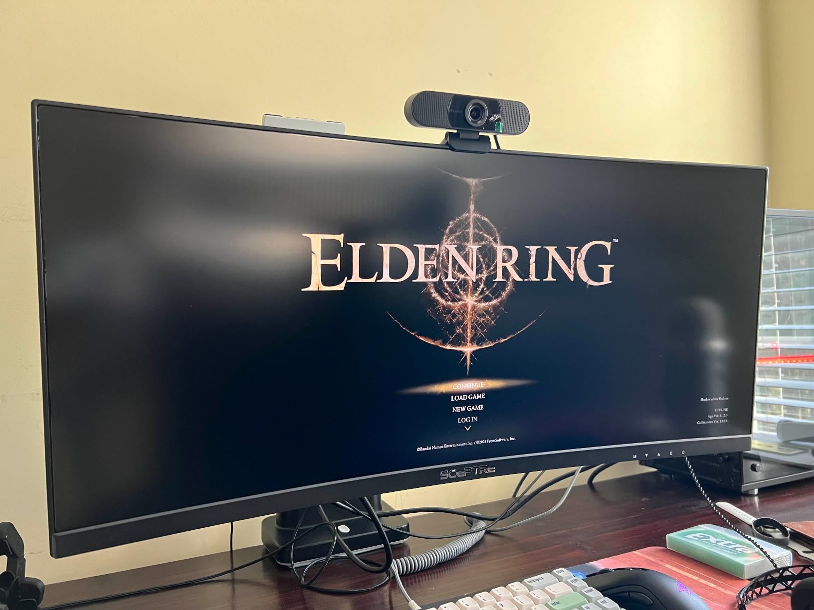 Mount-It! Heavy Duty Dual Monitor Arm up to 35 in. 44 lbs Screens, RGB Lights, 75x75 100x100 VESA Desk Mount for 2 Widescreen Curved Monitors 27 32 34 35 inches, Gas Spring, Clamp, Grommet customer photo 2