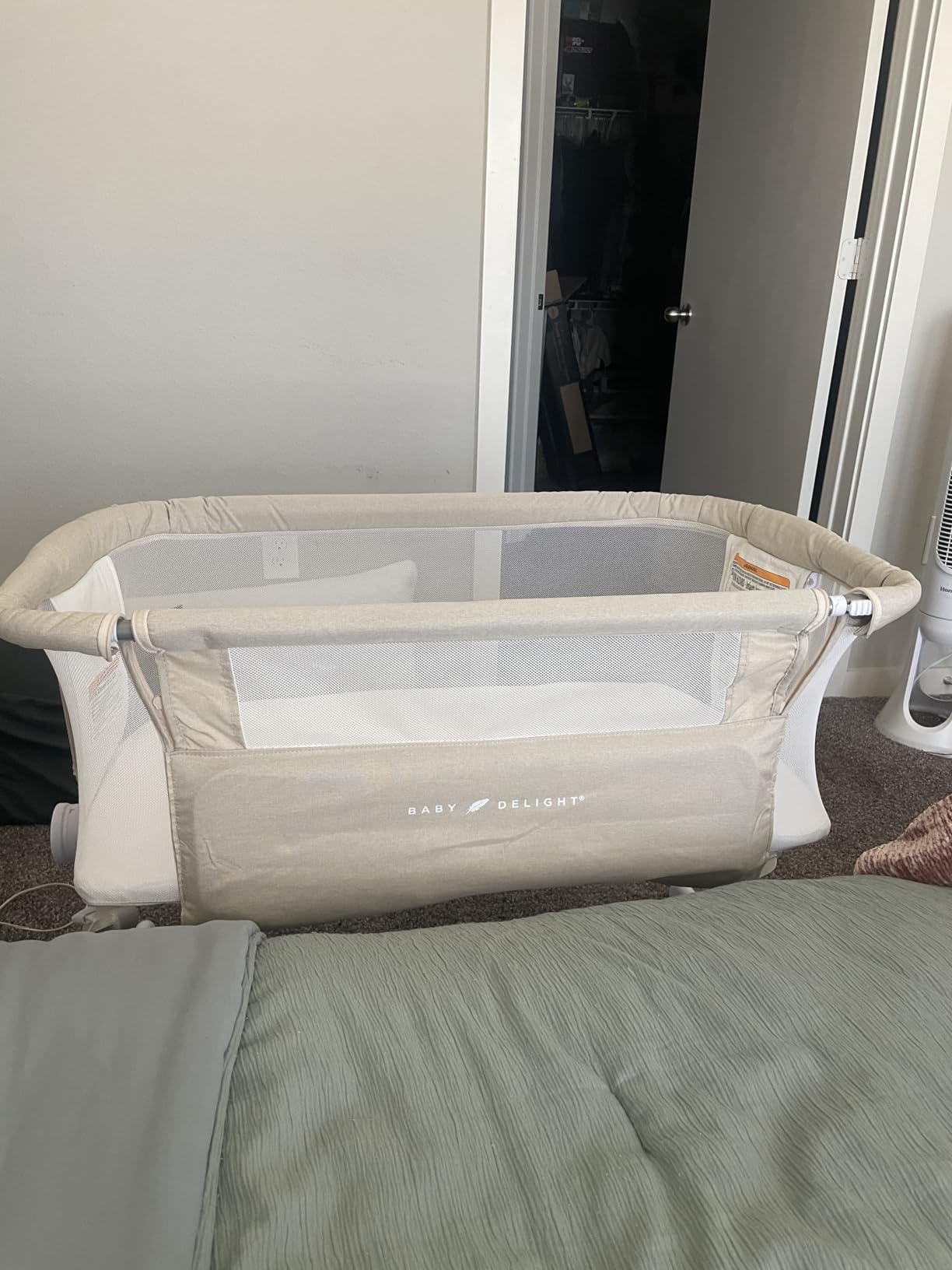 Baby Delight Beside Me Dreamer Bassinet | Bedside Sleeper & Baby Bassinet | 6-Position Height Adjustment | Organic Oat customer photo 2