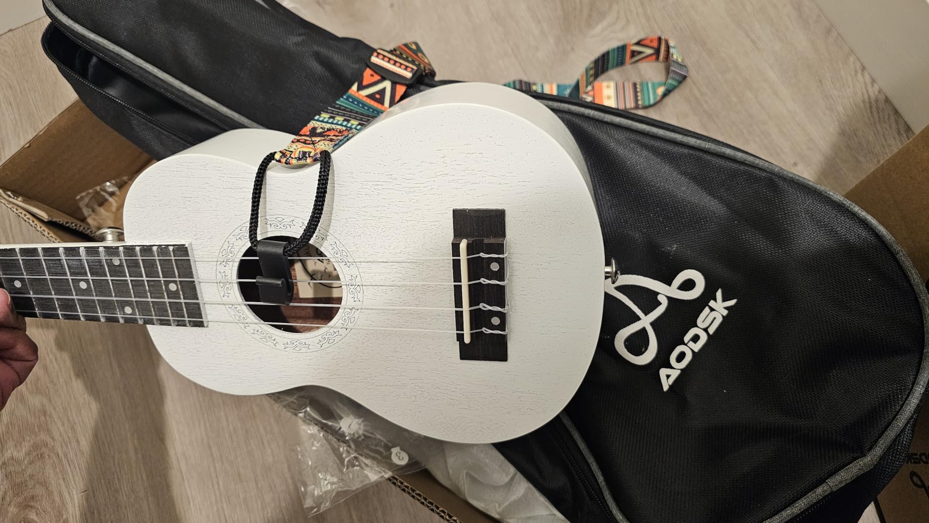 AODSK Soprano Ukulele for Beginner 21 Inch Ukelele with Gig Bag Strap Nylon String 4 Picks Holiday Gift customer photo 1