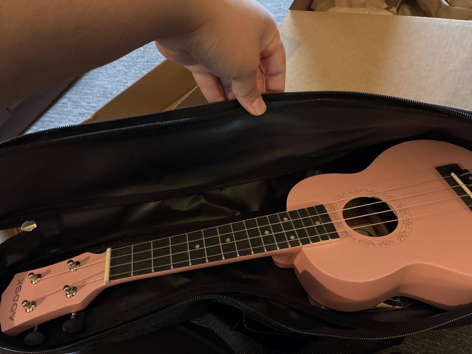 AODSK Tenor 26 Inch Nylon String Ukulele Kit with Bag, Strap & Tuner, Gift customer photo 2