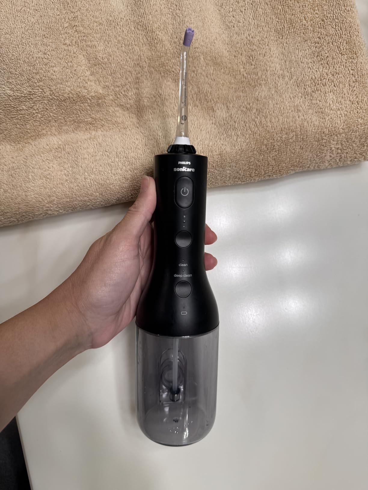 Philips Sonicare Cordless Power Flosser 3000, 2 Nozzles, Black (HX3826/23) customer photo 2