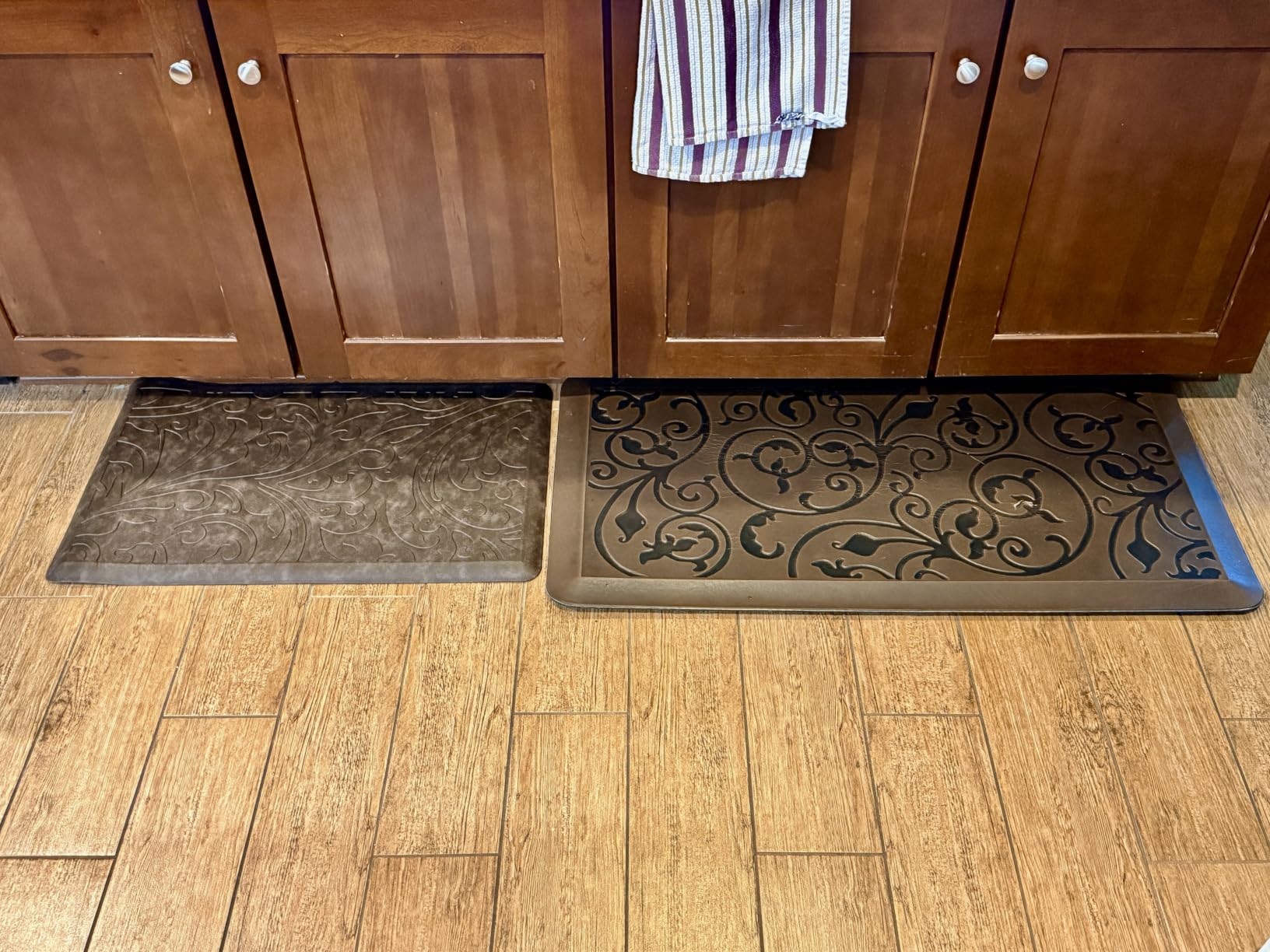 Kitchen Mat Cushioned Anti-Fatigue Comfort Standing Mat Rug for Home,Office | Waterproof Non-Slip Ergonomic Comfort Rug for Sink,Laundry,Desk 17.3