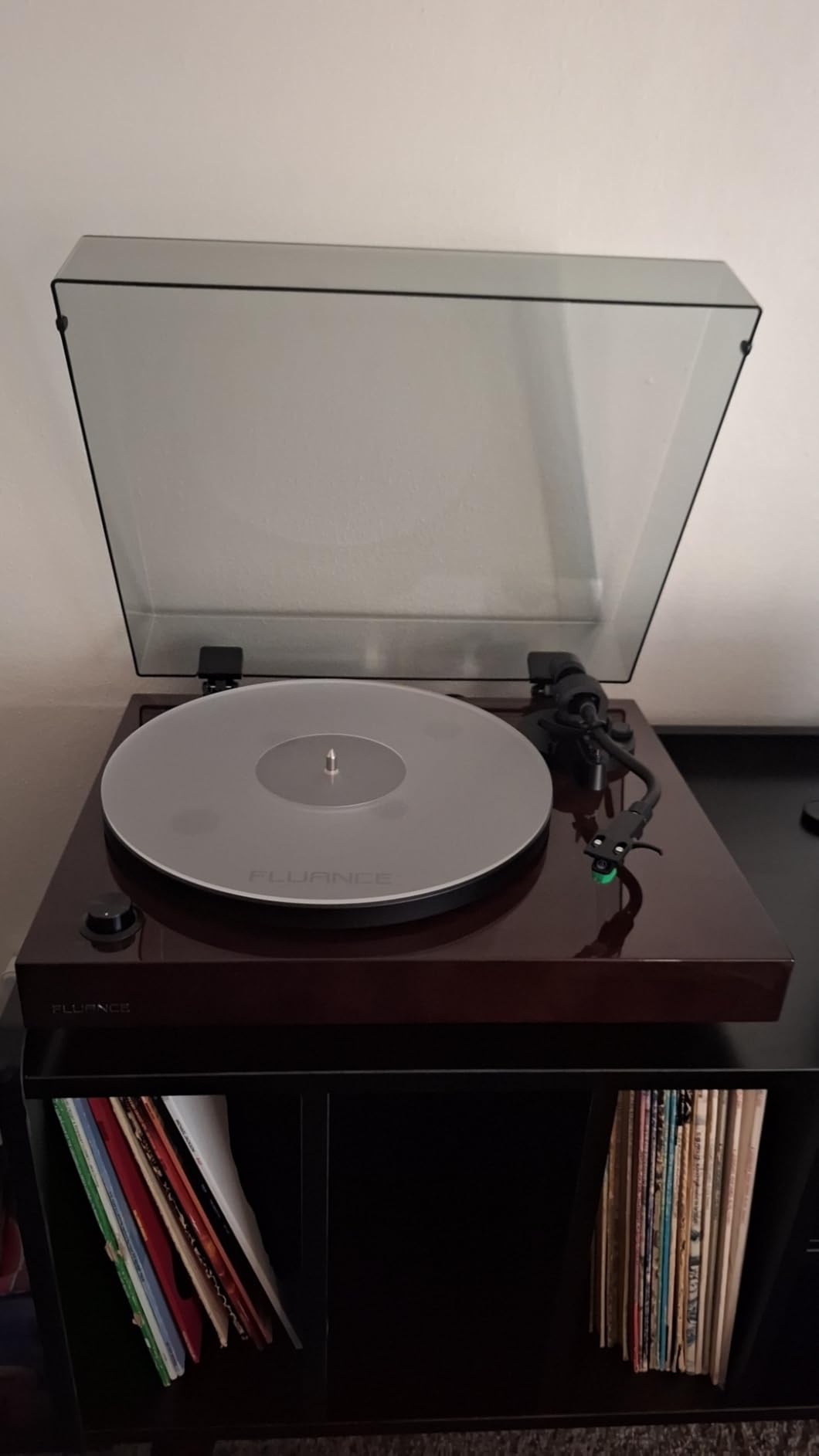 Fluance RT81+ Elite High Fidelity Vinyl Turntable Record Player, Audio Technica VM95E Cartridge, Anti-Resonant Platter, Acrylic Mat, Phono Preamp Wood Plinth Adjustable Isolation Feet - Natural Walnut customer photo 2