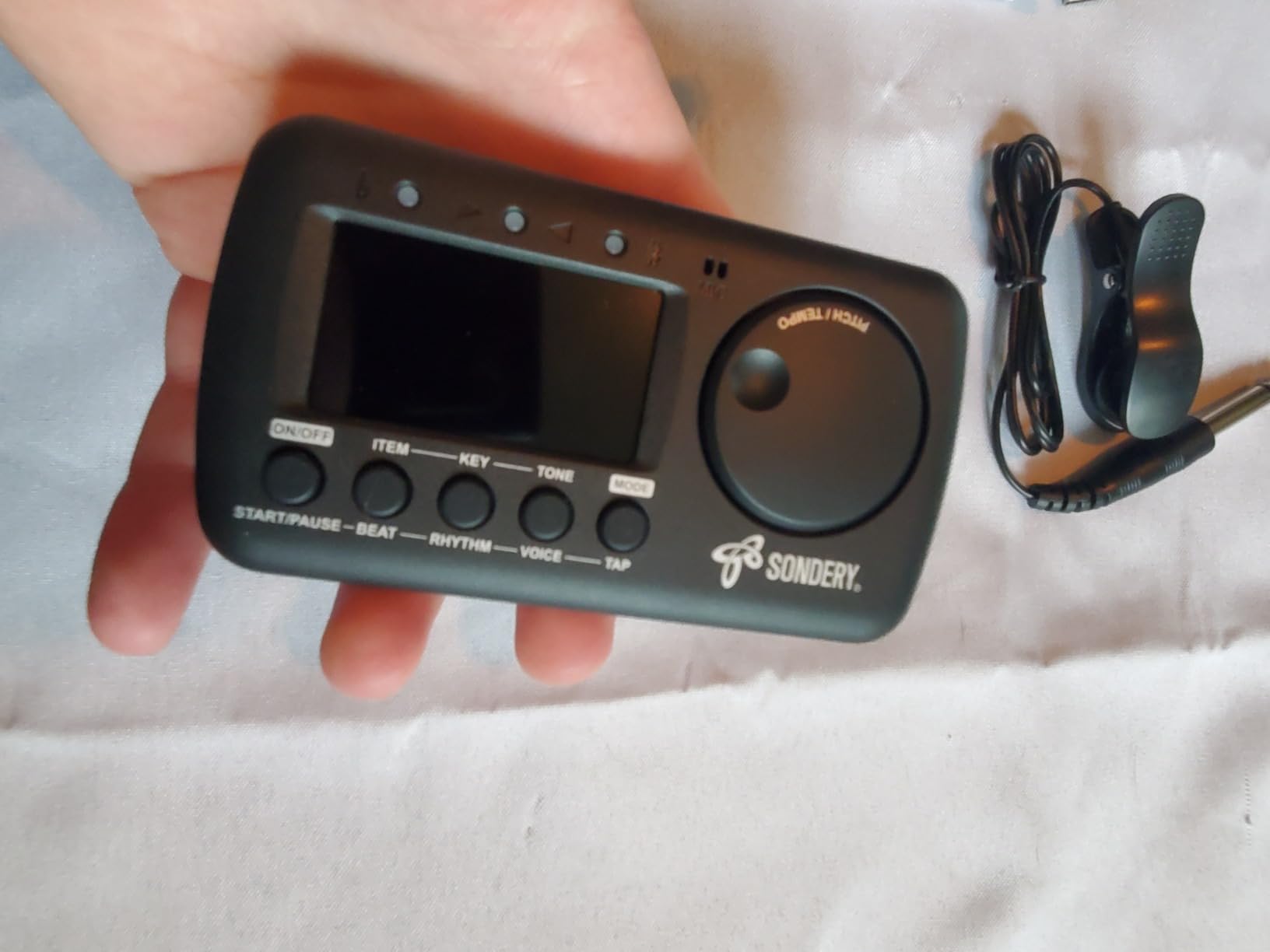 Sondery Digital Vocal Metronome Tuner Rechargeable for Guitar Bass Violin | 3 in 1 Metronome with Tap Tempo, Tone Generator, For Clarinet Trumpet Flute Vocal Tuners for All Wind Instruments customer photo 1