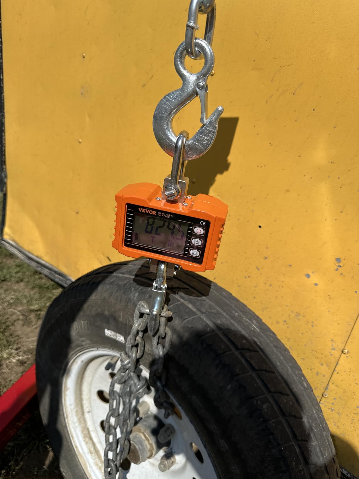 TUFFIOM 2 Ton Folding Hydraulic Engine Crane with Telescopic Boom and Outriggers and Hook, 4400 lbs Engine Hoist Workshop Crane Lifting Cherry Picker, Heavy Duty Steel Electric Hoist, Red customer photo 2