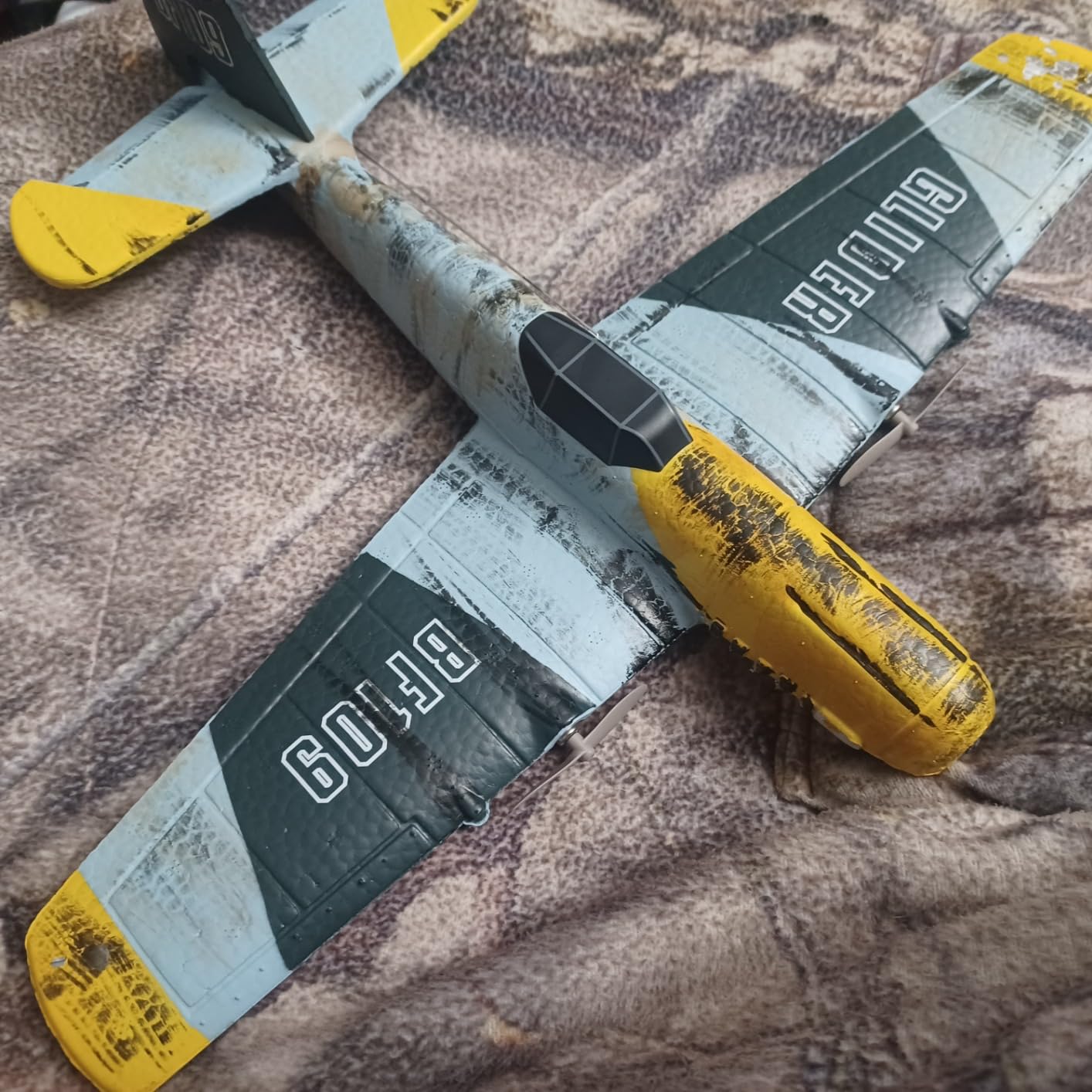 DEERC RC Plane 3 Channel BF-109 Remote Control Airplane Fighter Toys,2.4GHz 6-axis Gyro Stabilizer RTF Glider Aircraft Plane with 2 Batteries,Easy to Fly for Adults Kids Beginners Boys customer photo 2
