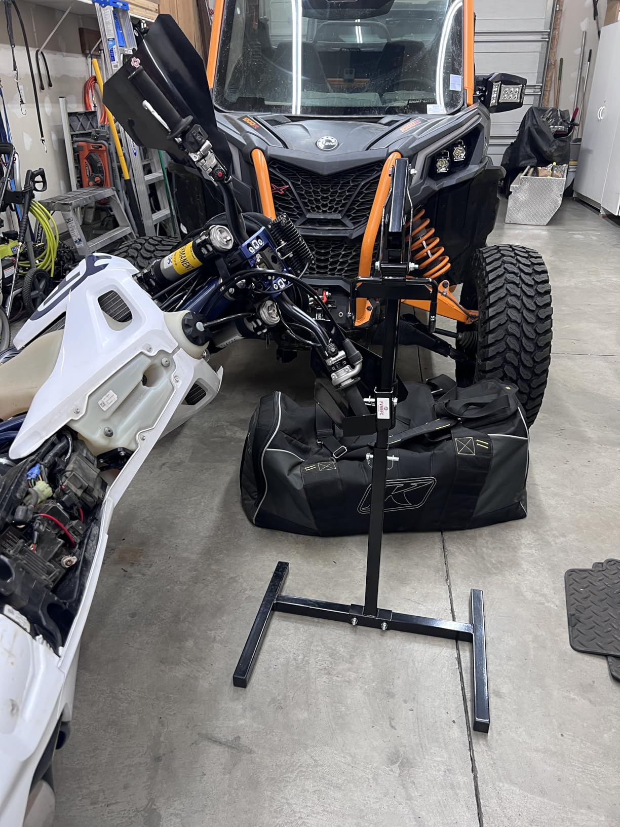Snowmobile Lever Lift Stand with Handlebar Cup, Max 32