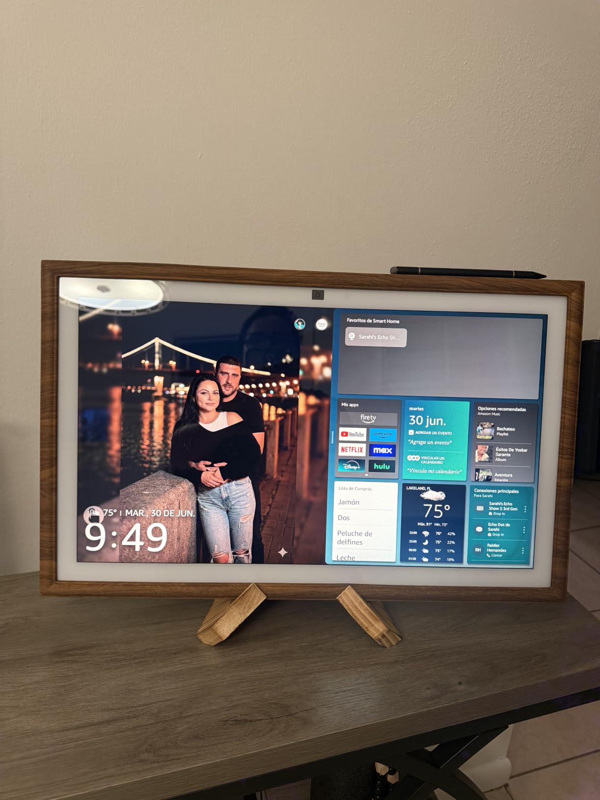 Amazon Echo Show 21 (newest model), Full HD 21