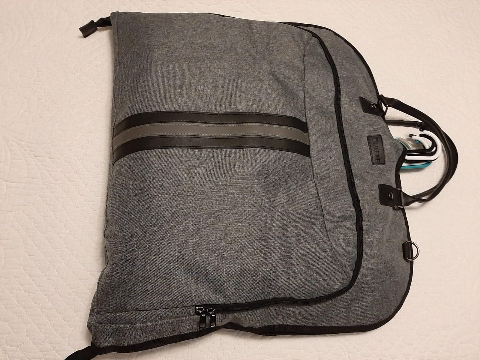 BALEINE Garment Bags for Travel, Water Resistant Carry on Suit Bag | Durable 600D Oxford Fabric, Reinforced PU Handles, Wrinkle Free Storage, Adjustable Shoulder Strap, Multiple Storage Pockets customer photo 1