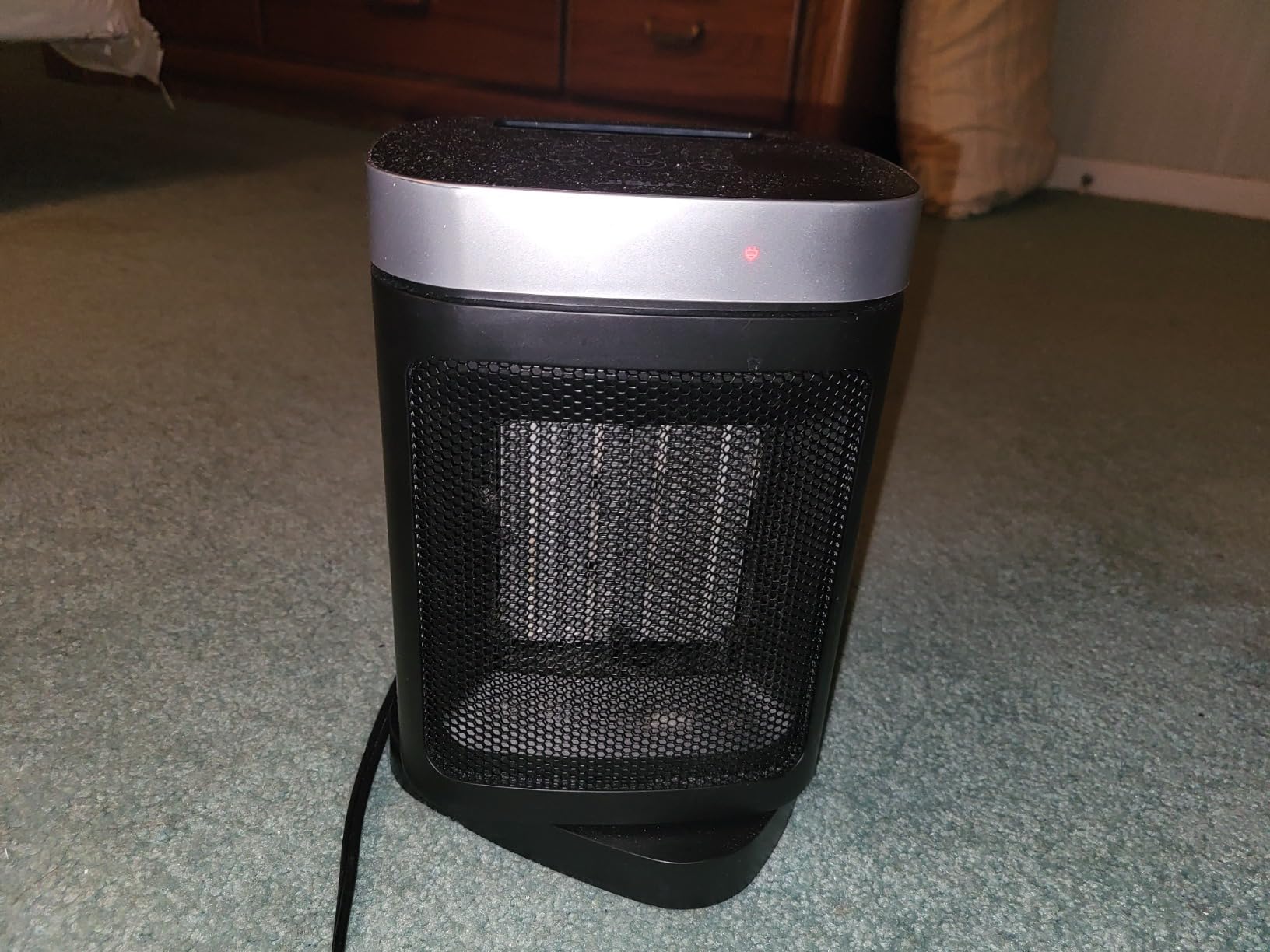 JIBUFI Portable Space Heater for Indoor Use with 70° Oscillation customer photo 2