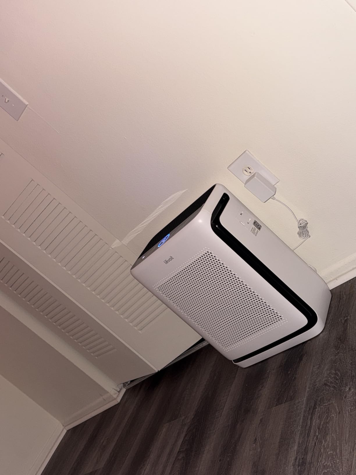 LEVOIT Air Purifiers for Home Large Room Up to 1875 Ft² with Washable Pre-Filter, AHAM VERIFIDE, Air Quality Monitor, HEPA Sleep Mode for Allergies, Pet Hair in Bedroom, Vital 200S-P, Black customer photo 2