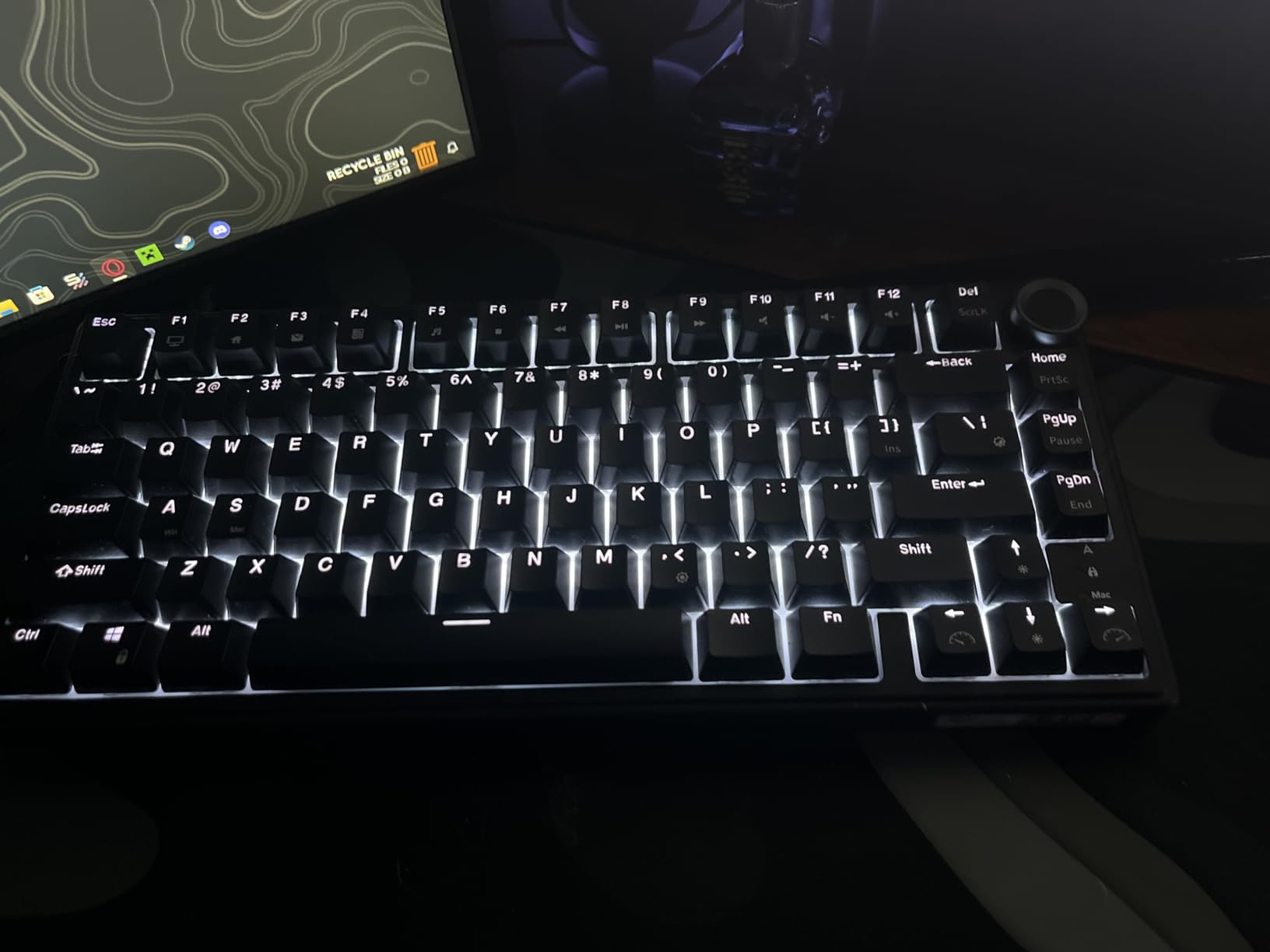 RK ROYAL KLUDGE R75 Wired Mechanical Gaming Keyboard, 75% Hot-Swap Mechanical Keyboard Volume Knob, Soft Pre-lubed Tactile Brown Switch customer photo 2