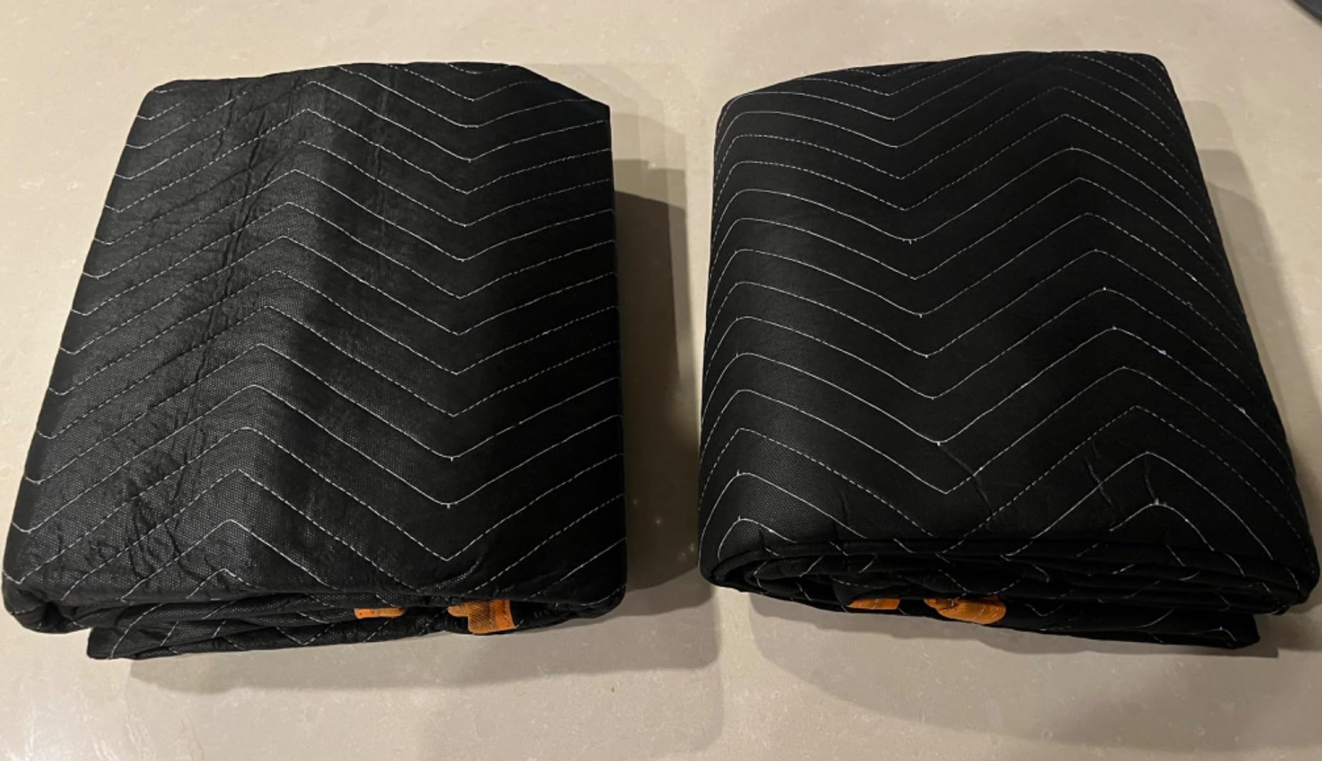 Large Moving Blankets 80 * 72in Heavy Duty Packing Blankets for Furniture Moving Shipping Wrapping Quilted Furniture Pads for Moving, Padded Mover Blankets (Black) 2pack customer photo 1