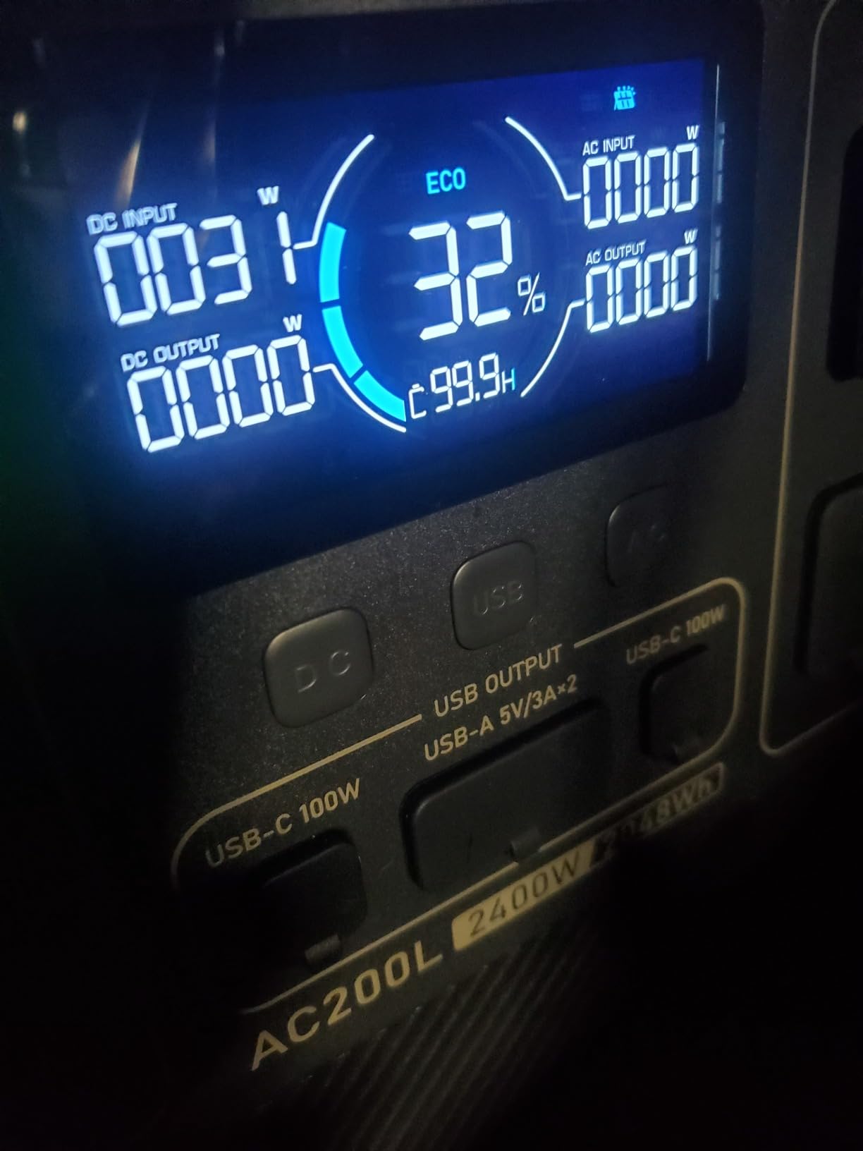 BLUETTI AC200L Portable Power Station 2048Wh 2400W LiFePO4 Battery | 3600W Power Lifting, Expandable to 8192Wh, 30A RV Output, Solar Generator for Camping, RV, Home Use, Emergency customer photo 1