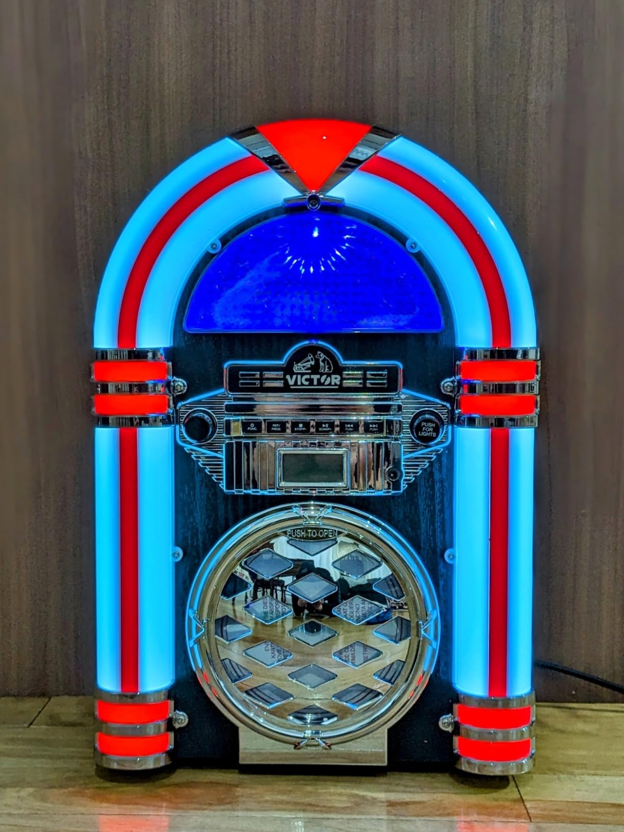 Victor VDTJ-1550 Tabletop Jukebox with Bluetooth CD Player and FM Radio 15 inch retro juke box music player Mini digital speaker with color-changing LEDs wireless streaming and AUX-in port Mahogany customer photo 1