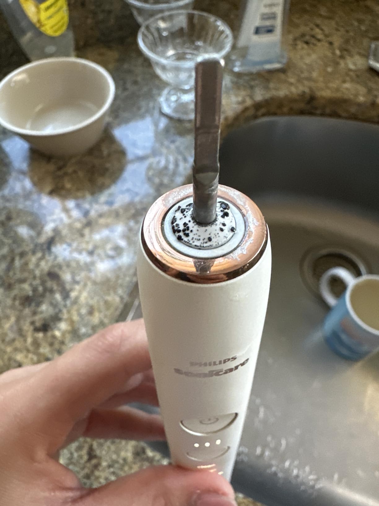 Philips Sonicare DiamondClean 9300 Electric Toothbrush, 2 Brush Heads, White (HX9903/05), 12 Brush Settings, App Connected, Travel Case customer photo 1