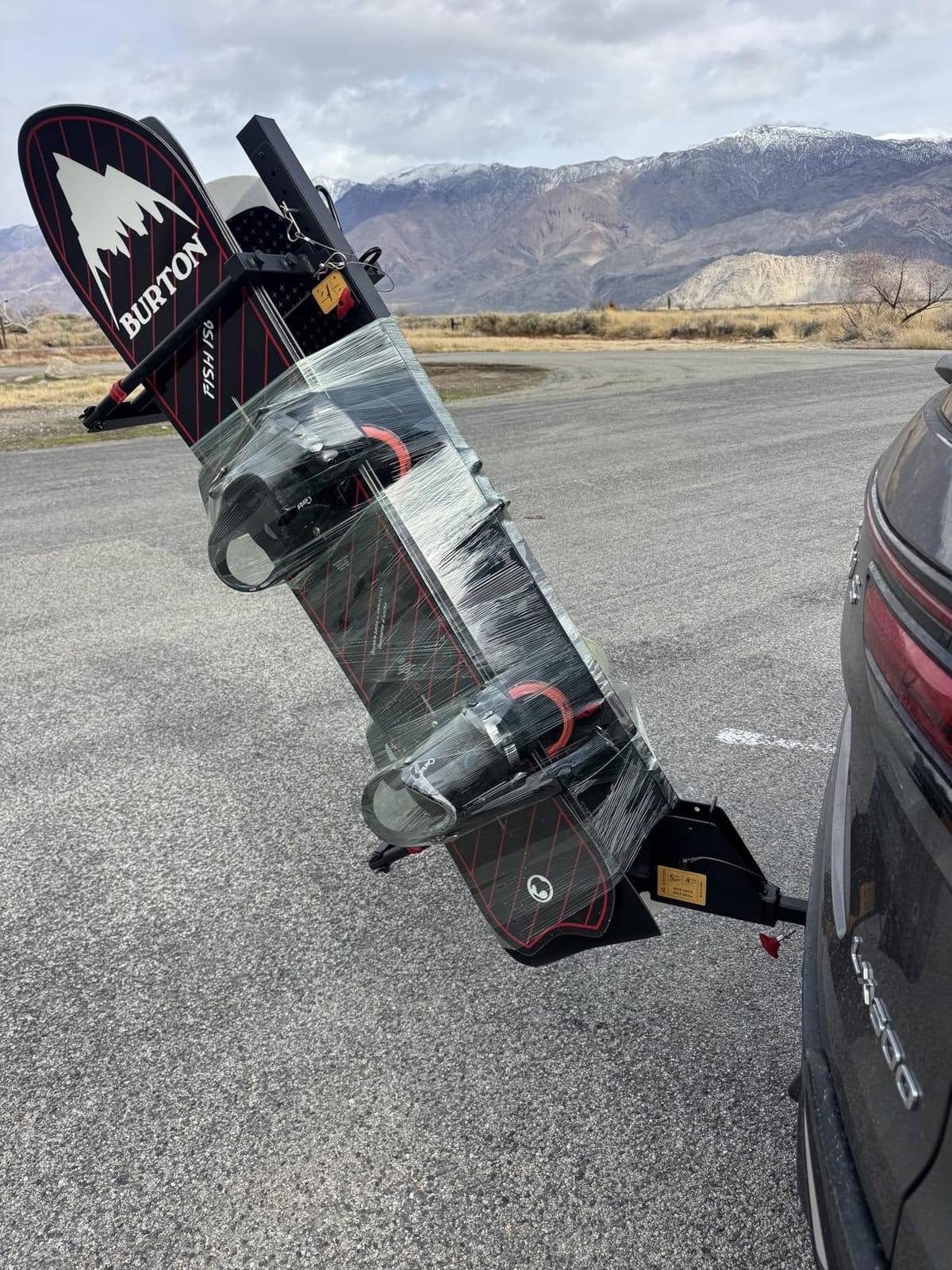 Arksen Folding Hitch-Mounted Ski/Snowboard Rack, Snowboard Mount Carries 6 Pair Skis or 4 Snowboards Fits 2