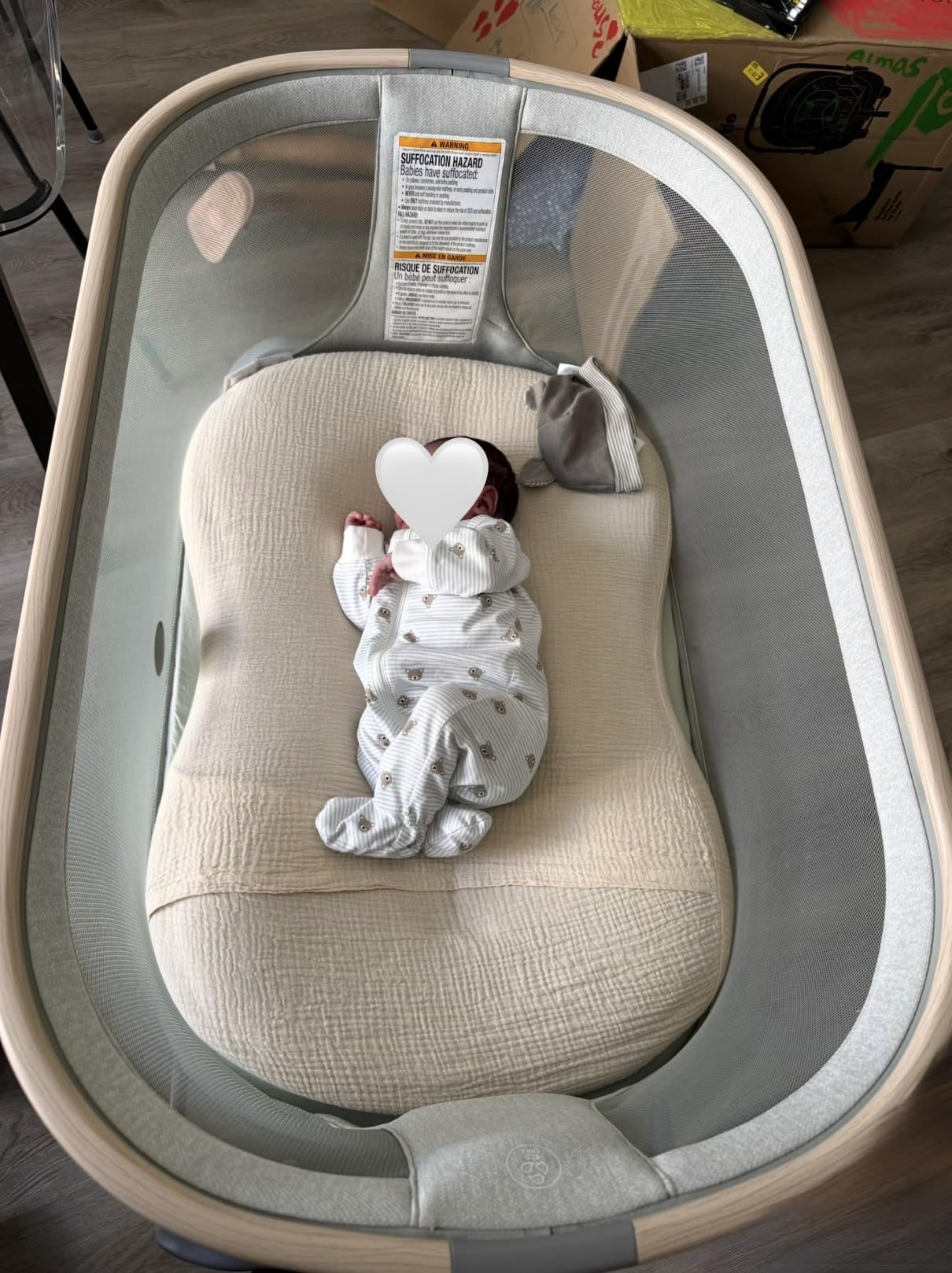 Maxi-Cosi Iora Baby Bassinets Bedside Sleeper, Portable Bassinet, Infant Bedside Sleeper Crib, Height Adjustable, Breathable Mesh, Large Storage Basket, Classic Slate customer photo 2