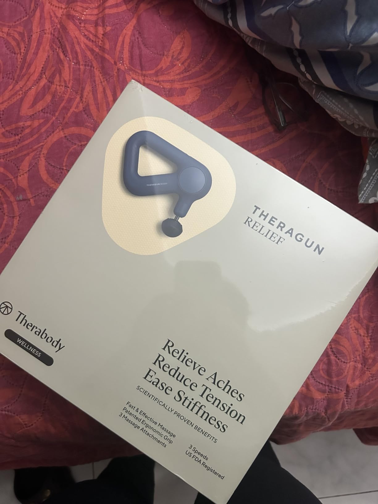 Therabody Relief Massage Gun | for Daily Comfort | 3-Speed | Navy | Quiet Handheld Percussion Muscle Massager for Back, Leg & Shoulder Pain Relief. Lightweight, Easy to Use, Ergonomic Grip customer photo 1