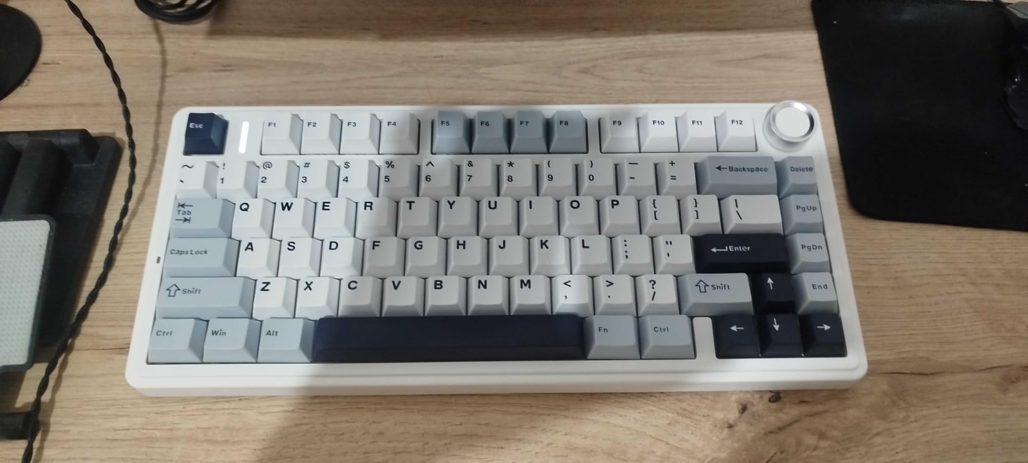 EPOMAKER x Aula F75 Gasket Mechanical Keyboard, 75% Wireless Hot Swappable Gaming Keyboard with Five-Layer Padding&Knob, BT/2.4GHz/USB-C, RGB (Light Blue, LEOBOG Reaper Switch) customer photo 2