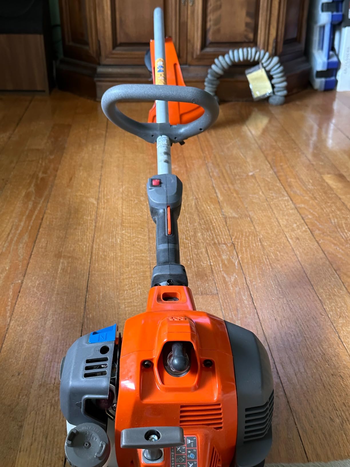 Husqvarna 130C Gas String Trimmer and Tap N' Go Trimmer Head, Outdoor Tools, Gas weed wacker with 28-cc 2-cycle engine, 17-inch curved shaft, comfortable handle, and LowVib technology customer photo 2