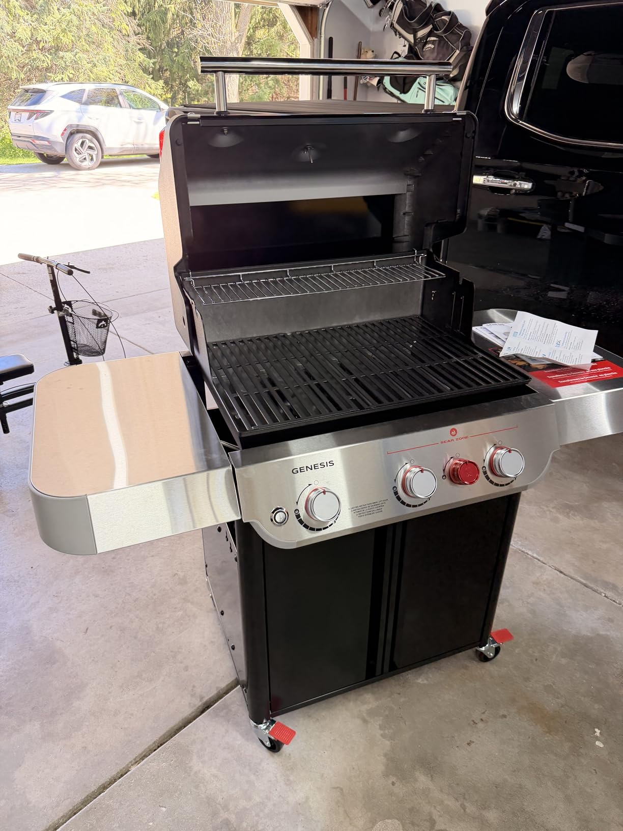 Weber Genesis E-325 Gas Grill, Outdoor Cooking, Propane Grill, Black | 3 PureBlu Burners, XL Sear Zone, Porcelain-Enameled Cast-Iron Grates customer photo 1