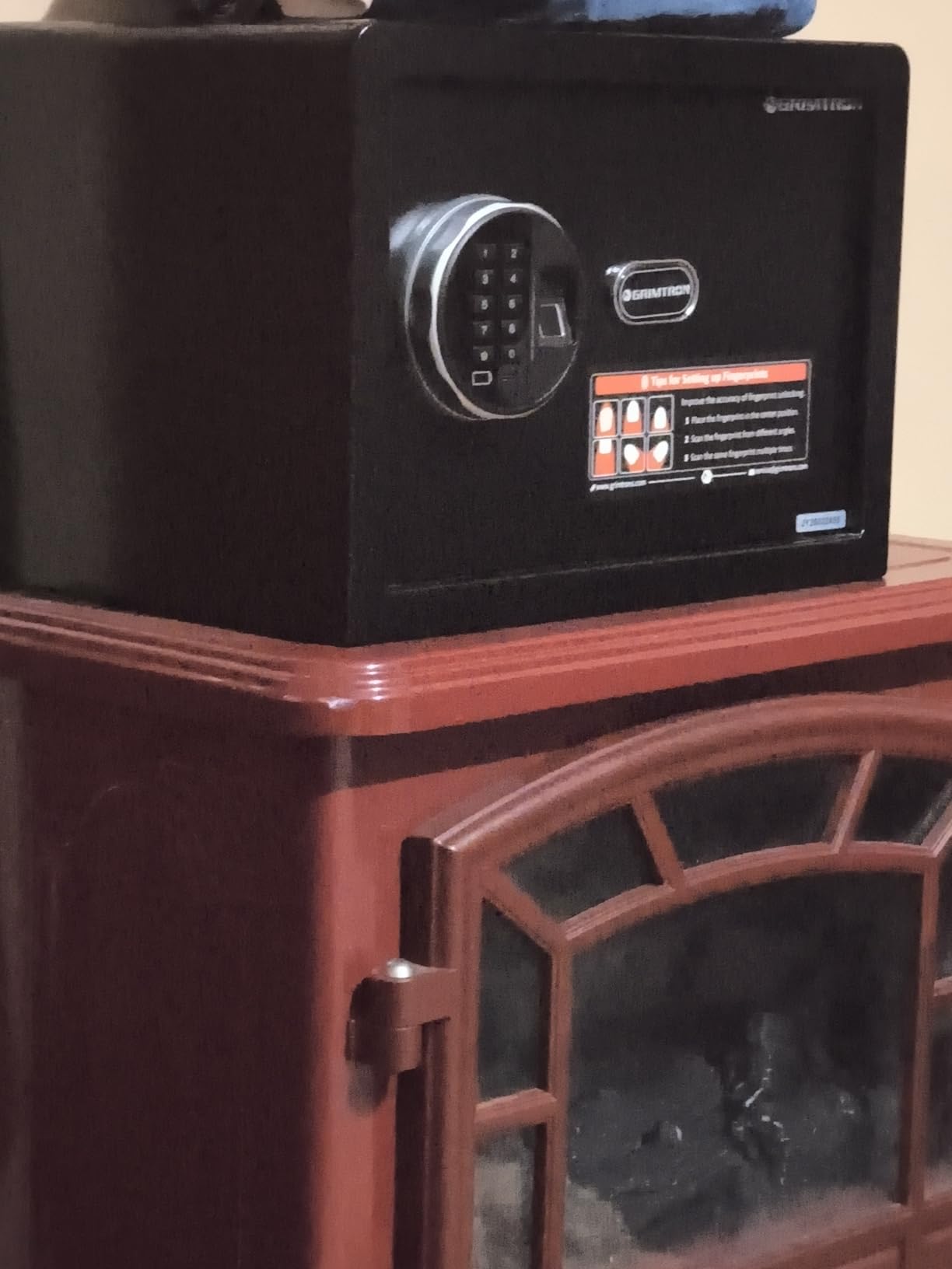 Grimtron 20LB Biometric Safe with Fingerprint Lock, 3-8 Digit PIN, 0.80 cu.ft. customer photo 1