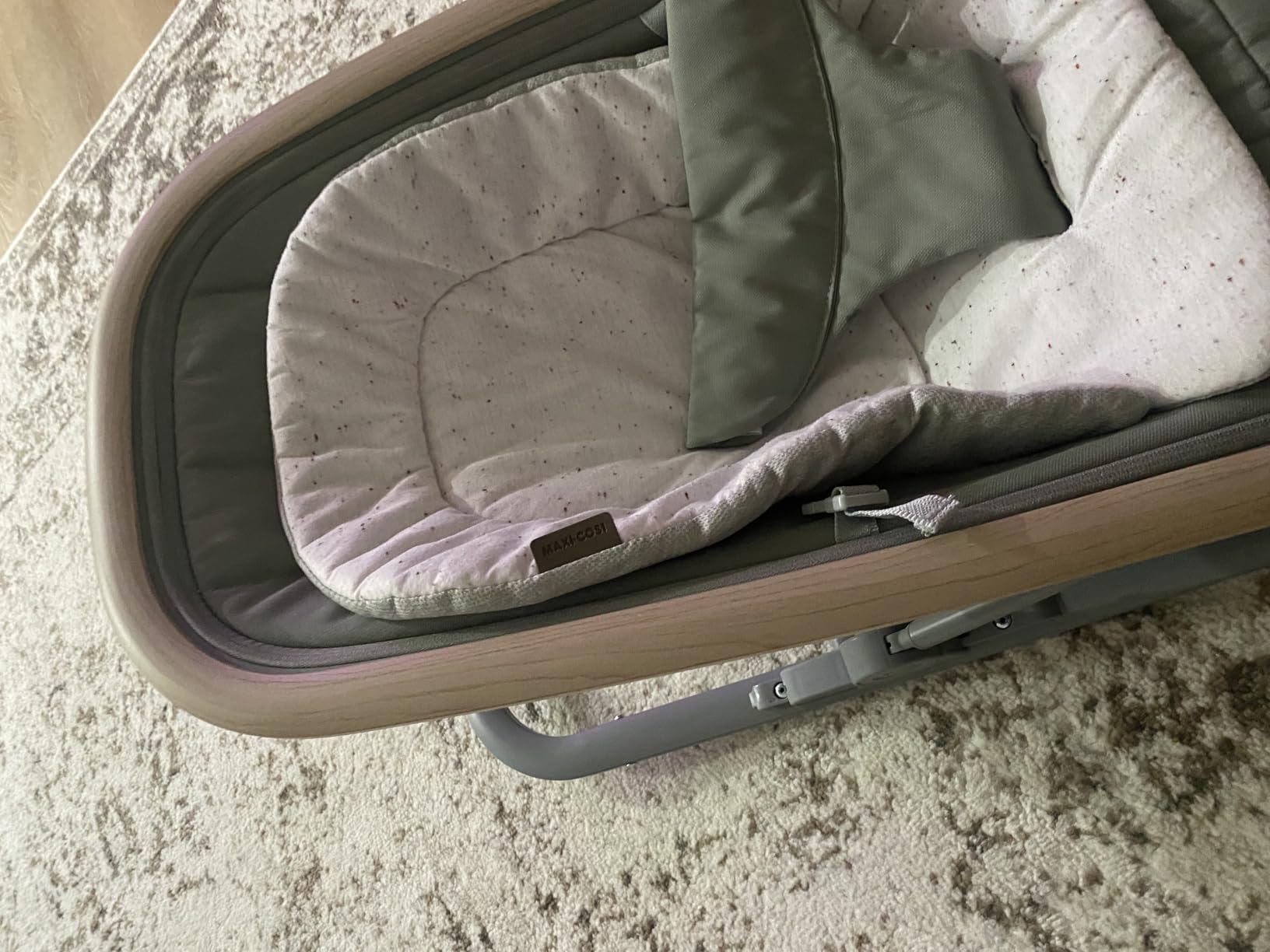 Maxi-Cosi Kori 2-in-1 Baby Bouncer Seat for Infants, Baby Rocker Chair, Portable Bouncer Chair, Classic Oat customer photo 1