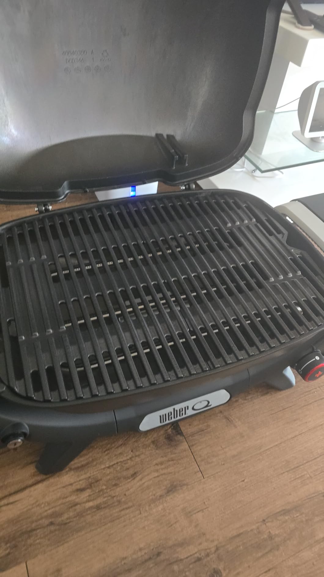 Weber Q 2800N+ Portable Grill, Propane Grill, Midnight Black | 250-700°F Temp Range with Burner for Searing, Low-Temp Roasting, Camping Grill for Outdoor Cooking, Portable BBQ Grill customer photo 1