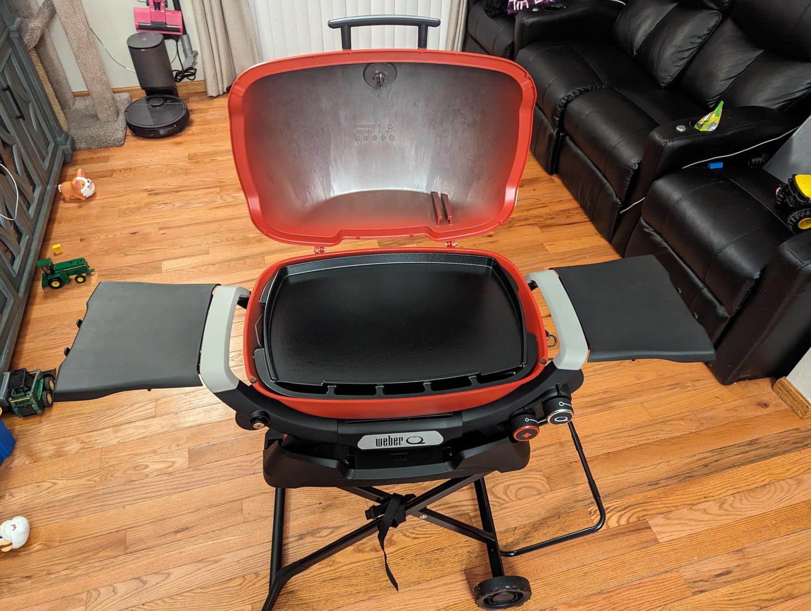 Weber Q 2800N+ Portable Grill, Propane Grill, Midnight Black | 250-700°F Temp Range with Burner for Searing, Low-Temp Roasting, Camping Grill for Outdoor Cooking, Portable BBQ Grill customer photo 2