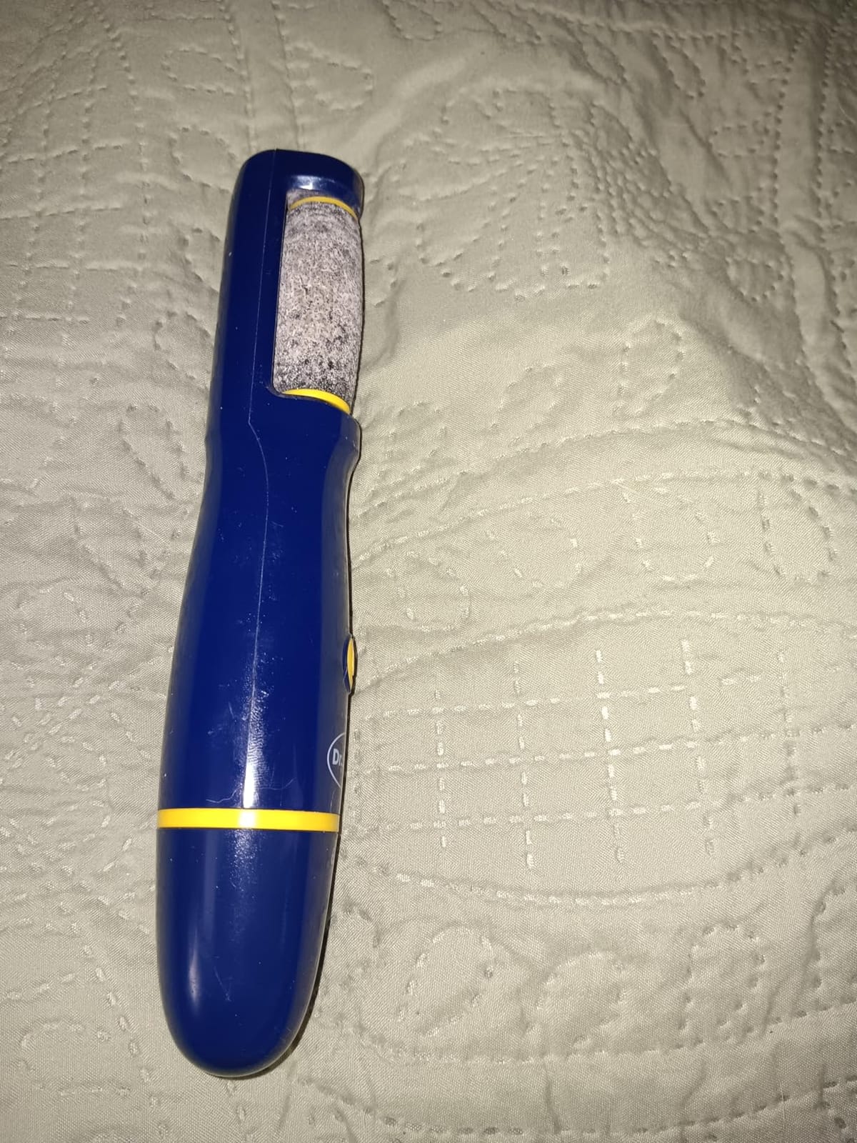 Dr. Scholl's Callus Remover Electronic Foot File, Electronic Foot Callus Remover, Effortless Soft Smooth Skin in Minutes Perfect for Travel, for Women & Men, AAA Batteries Included customer photo 2